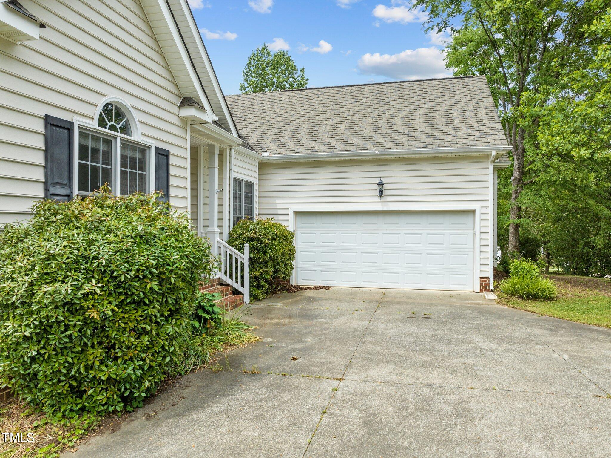 604 Middle Bridge Road