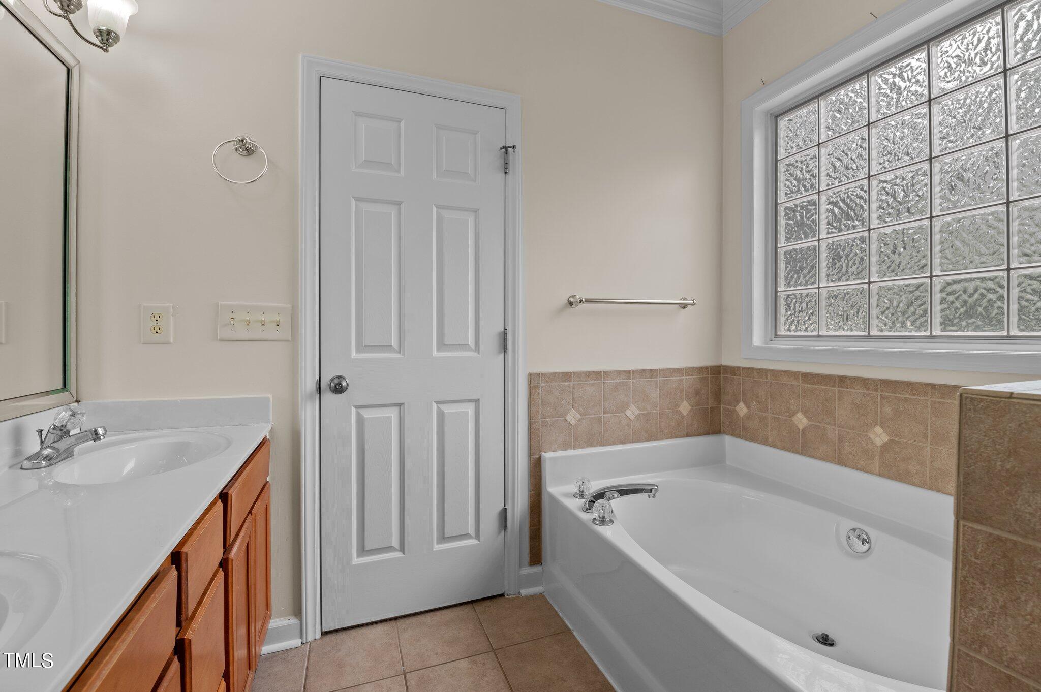 604 Middle Bridge Road