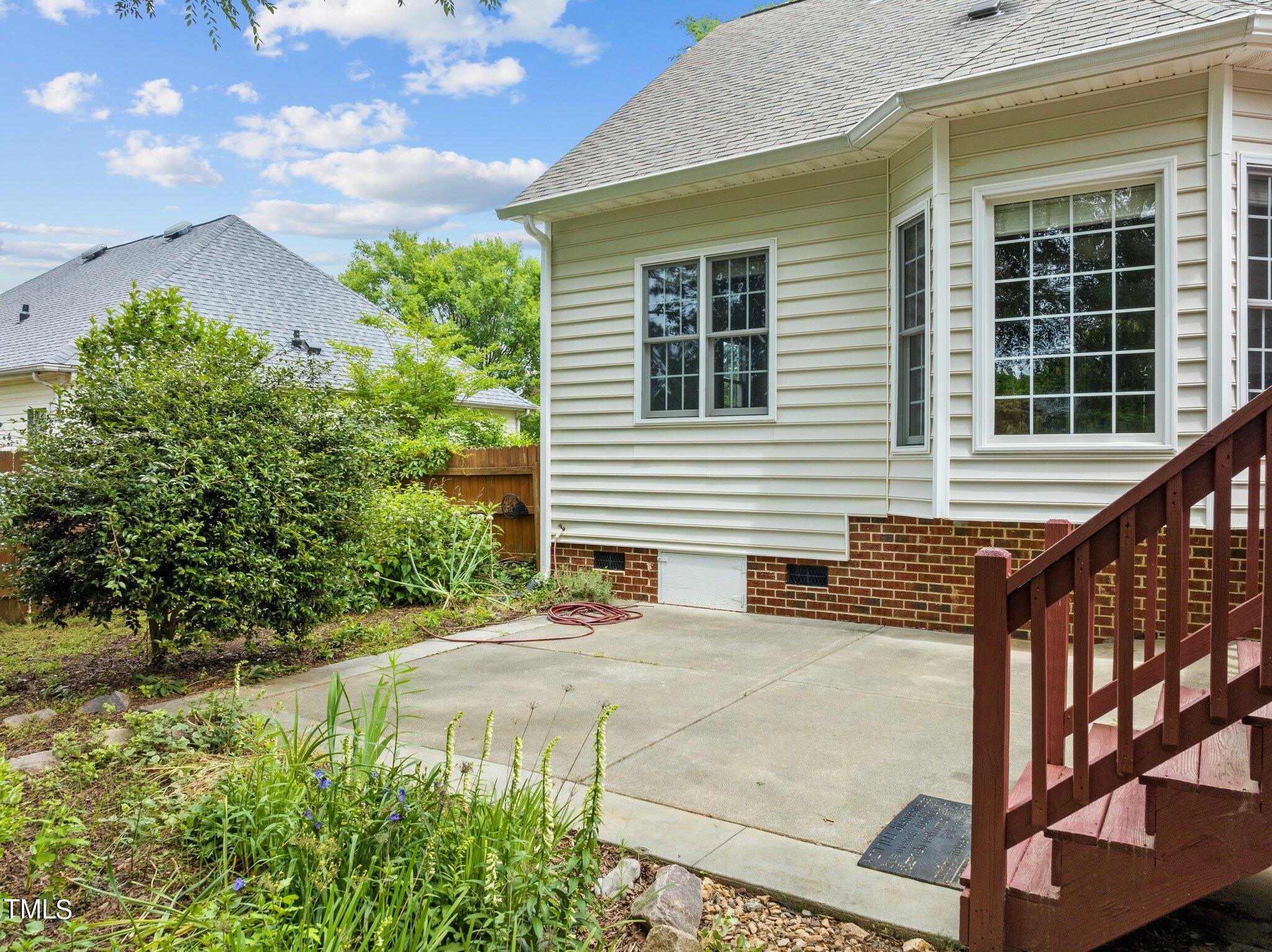 604 Middle Bridge Road