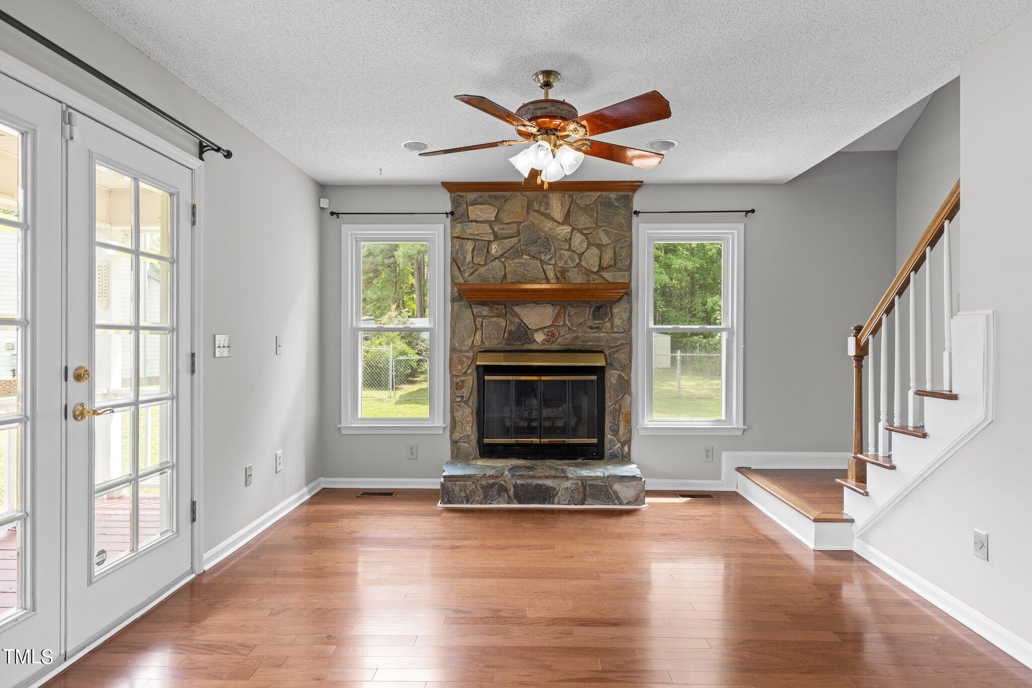 5001 Huntingcreek Drive