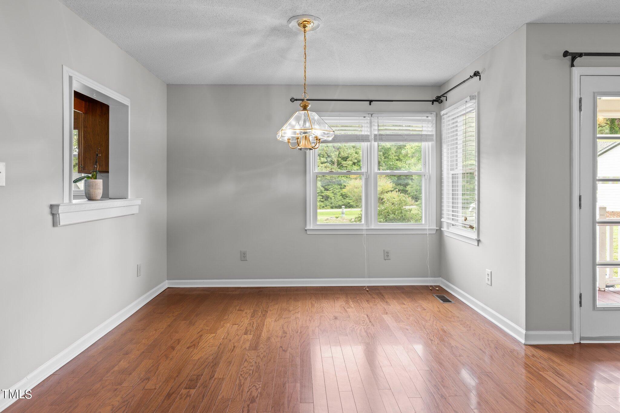 5001 Huntingcreek Drive