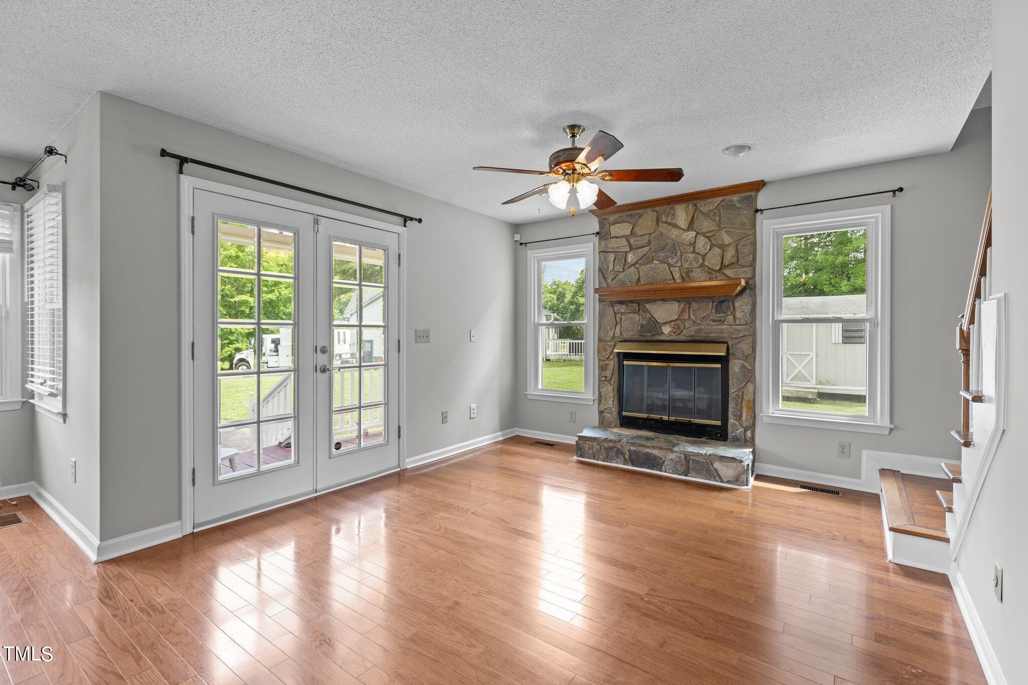 5001 Huntingcreek Drive