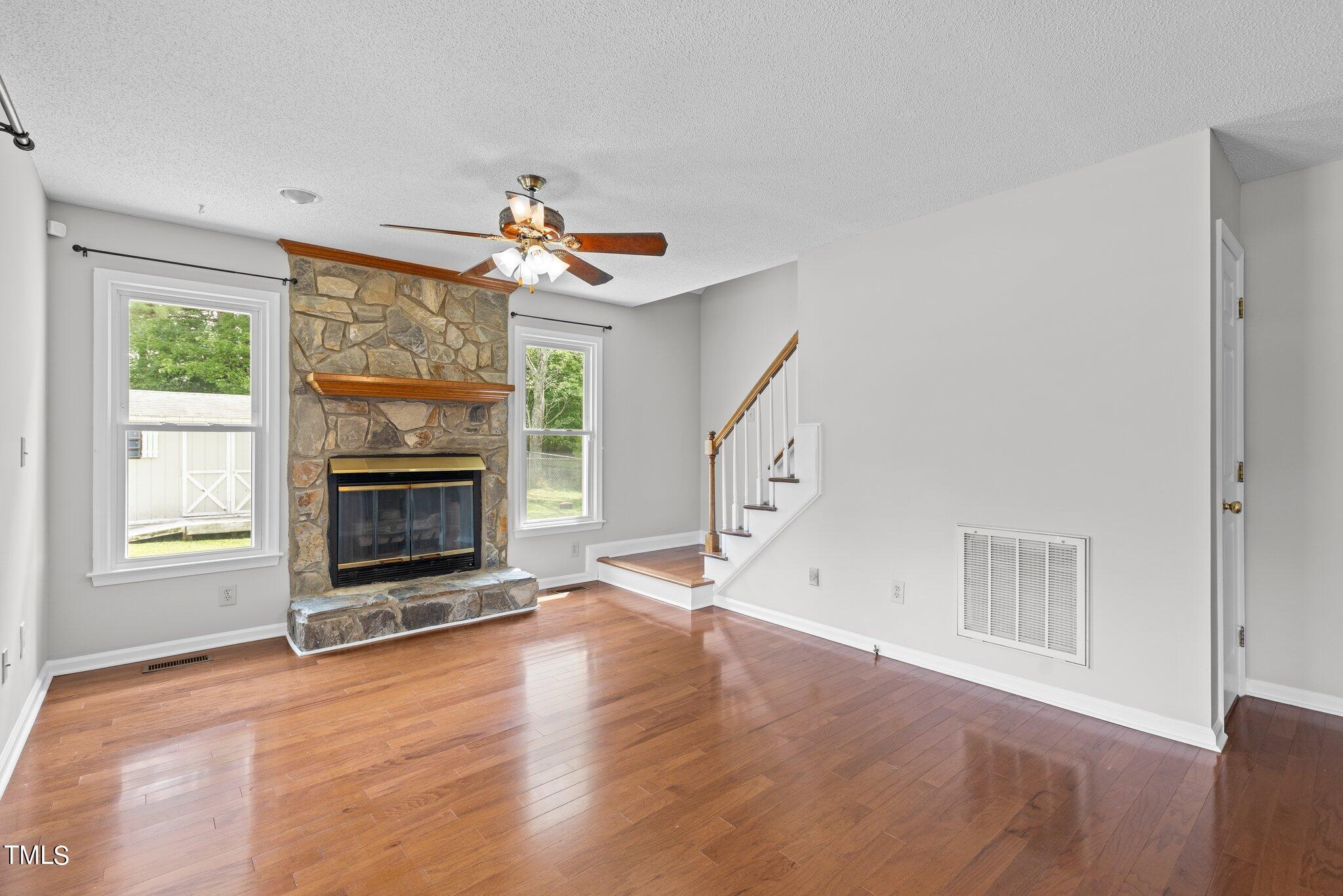 5001 Huntingcreek Drive