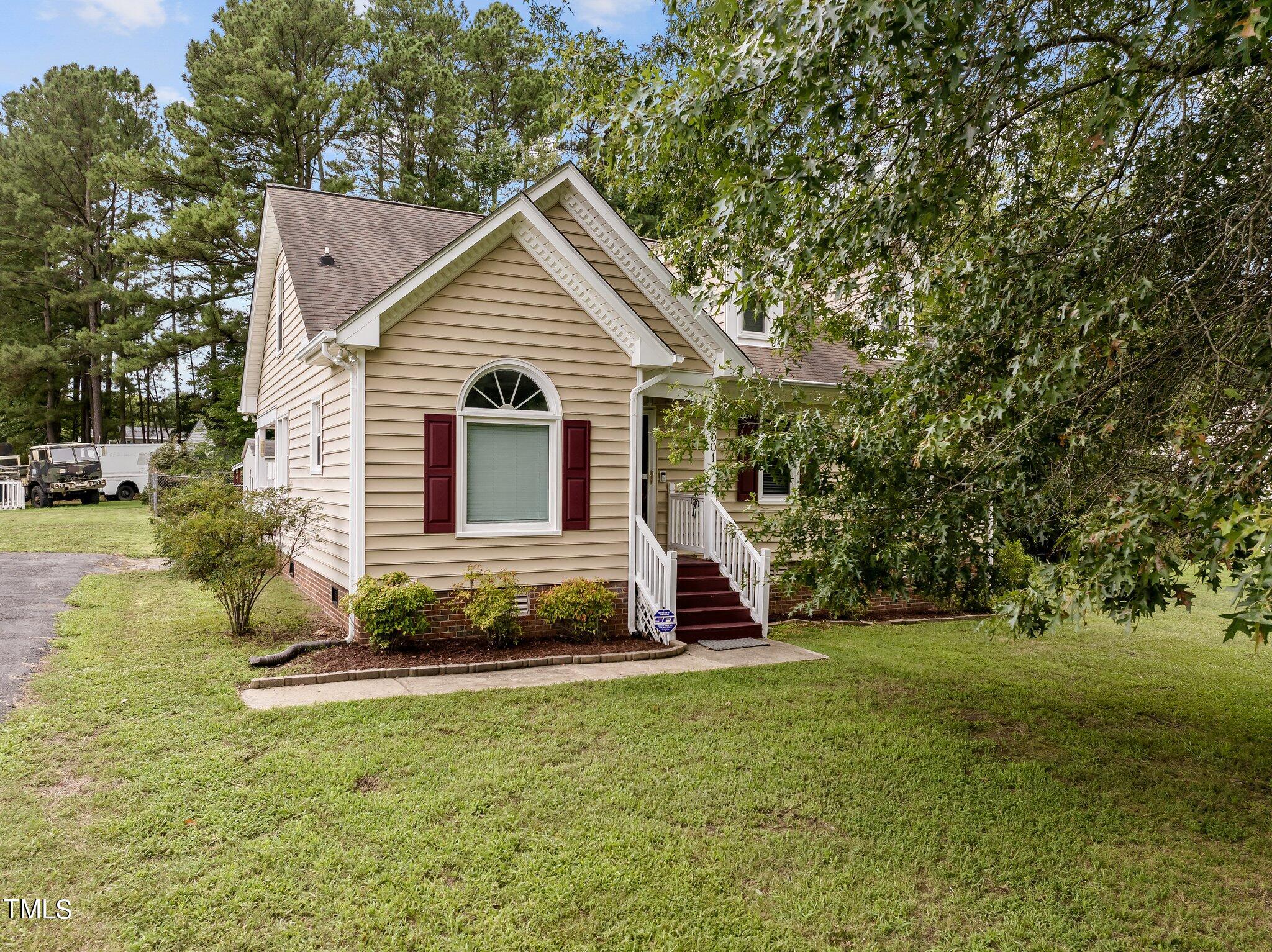 5001 Huntingcreek Drive