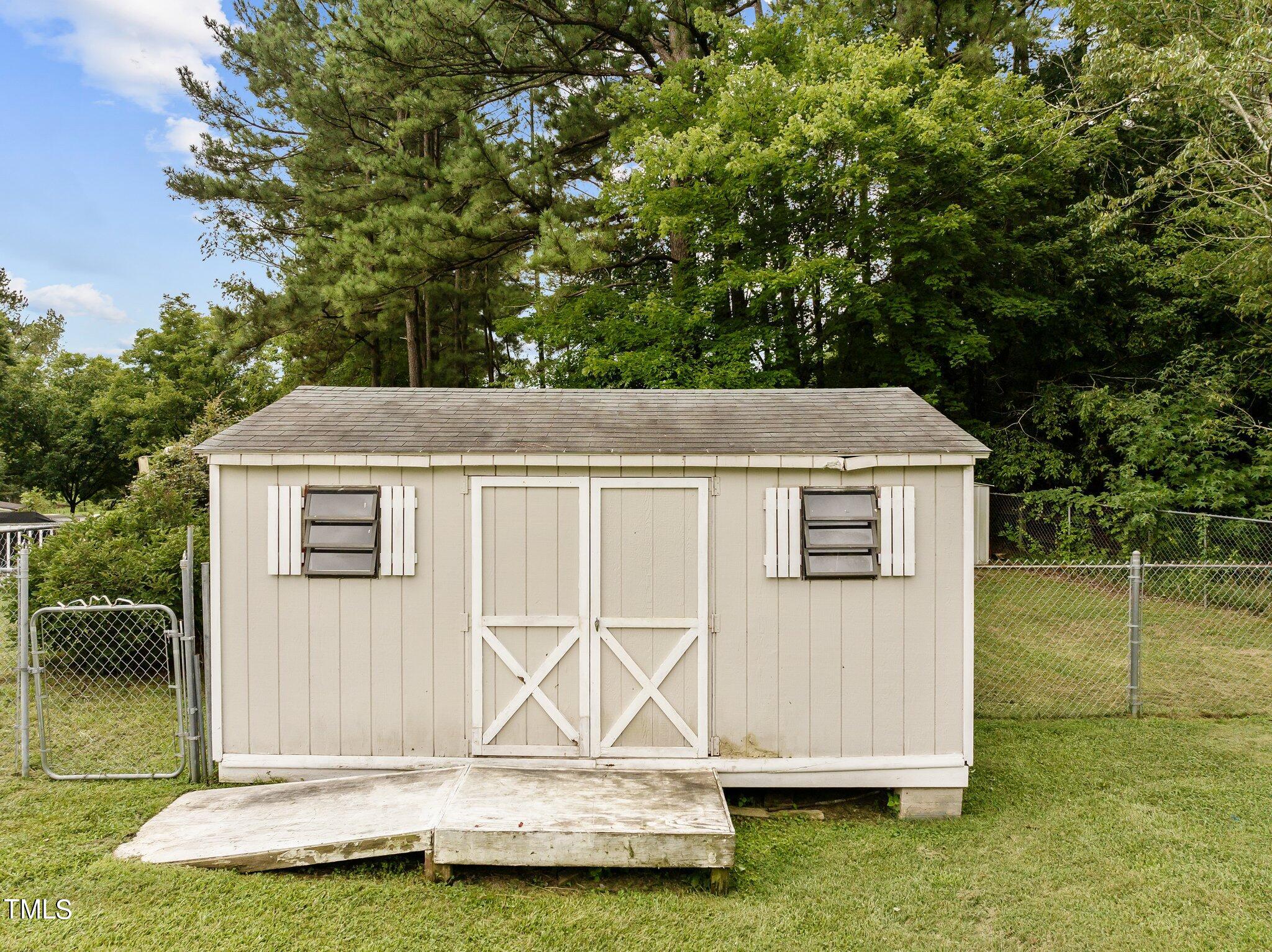 5001 Huntingcreek Drive