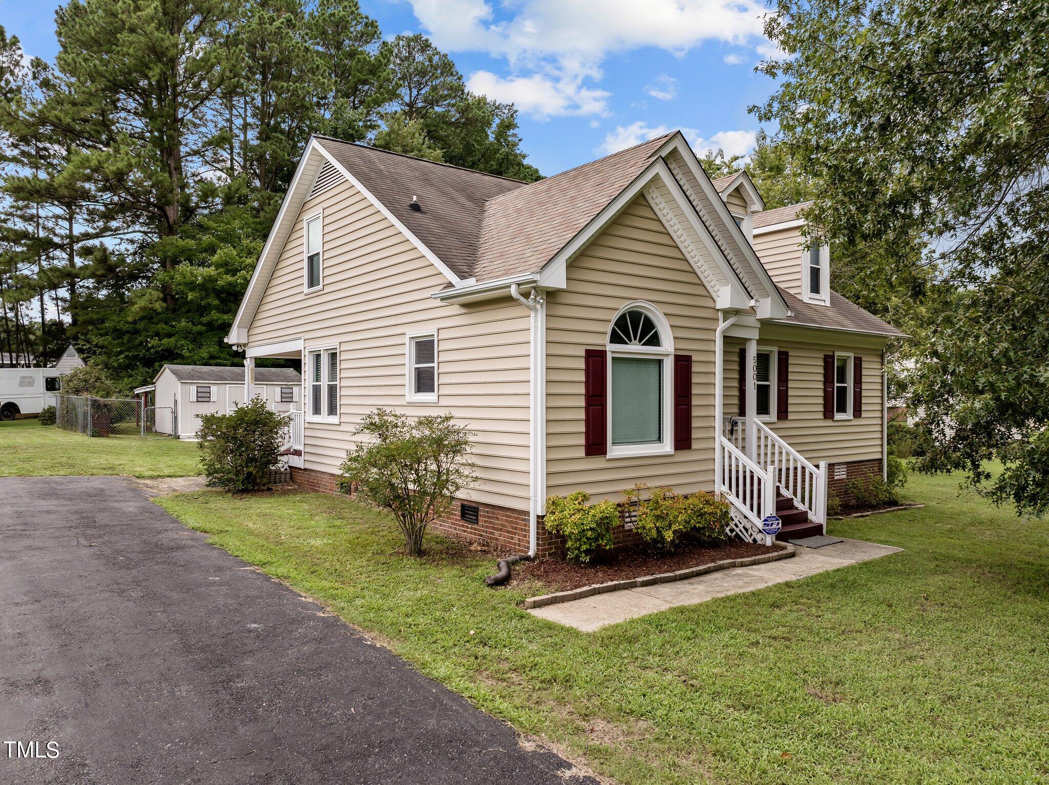 5001 Huntingcreek Drive