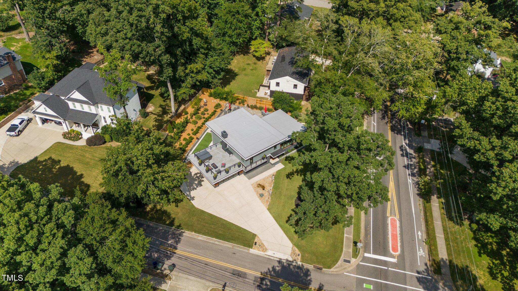 4000 Wingate Drive