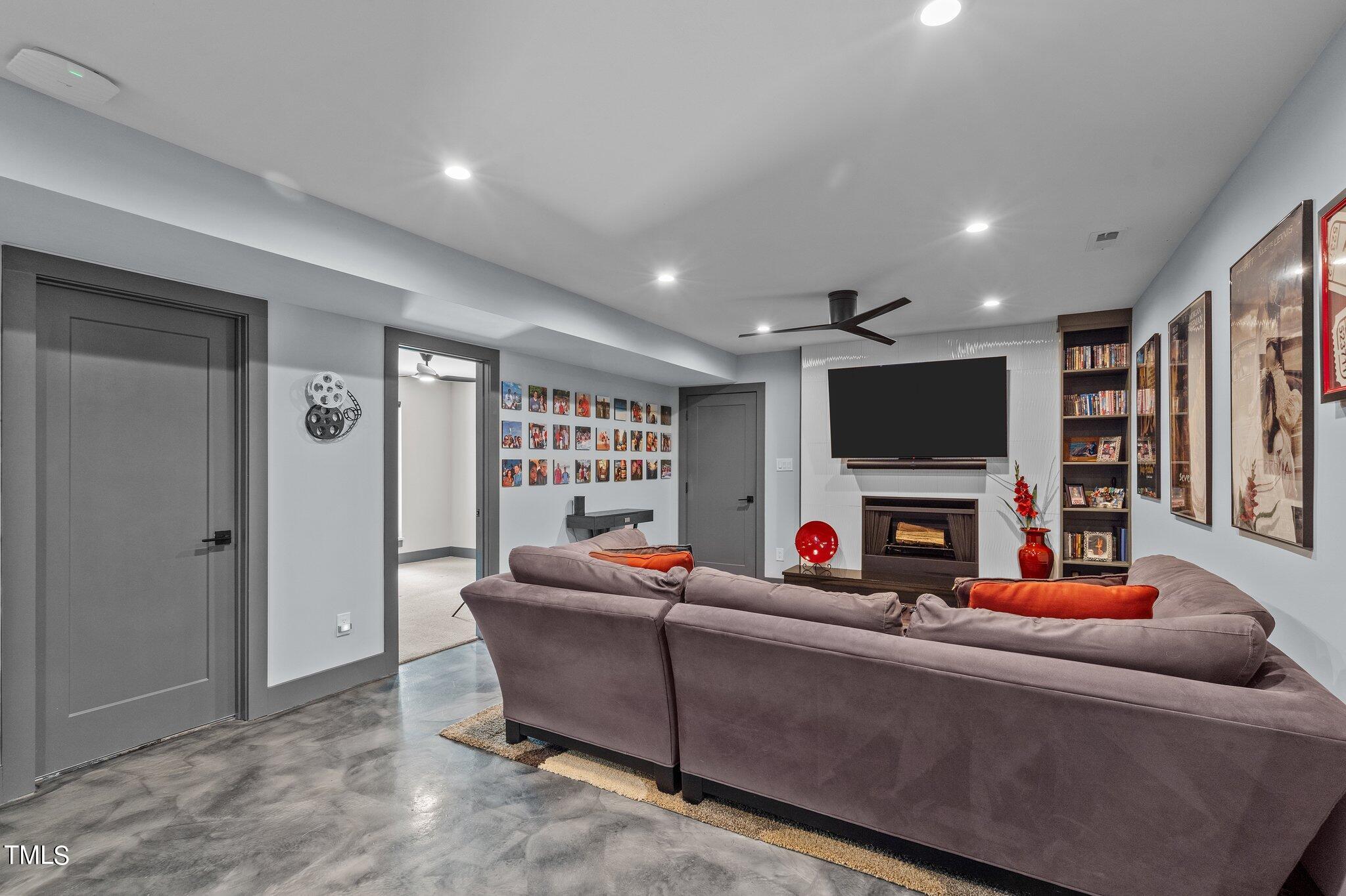 4000 Wingate Drive