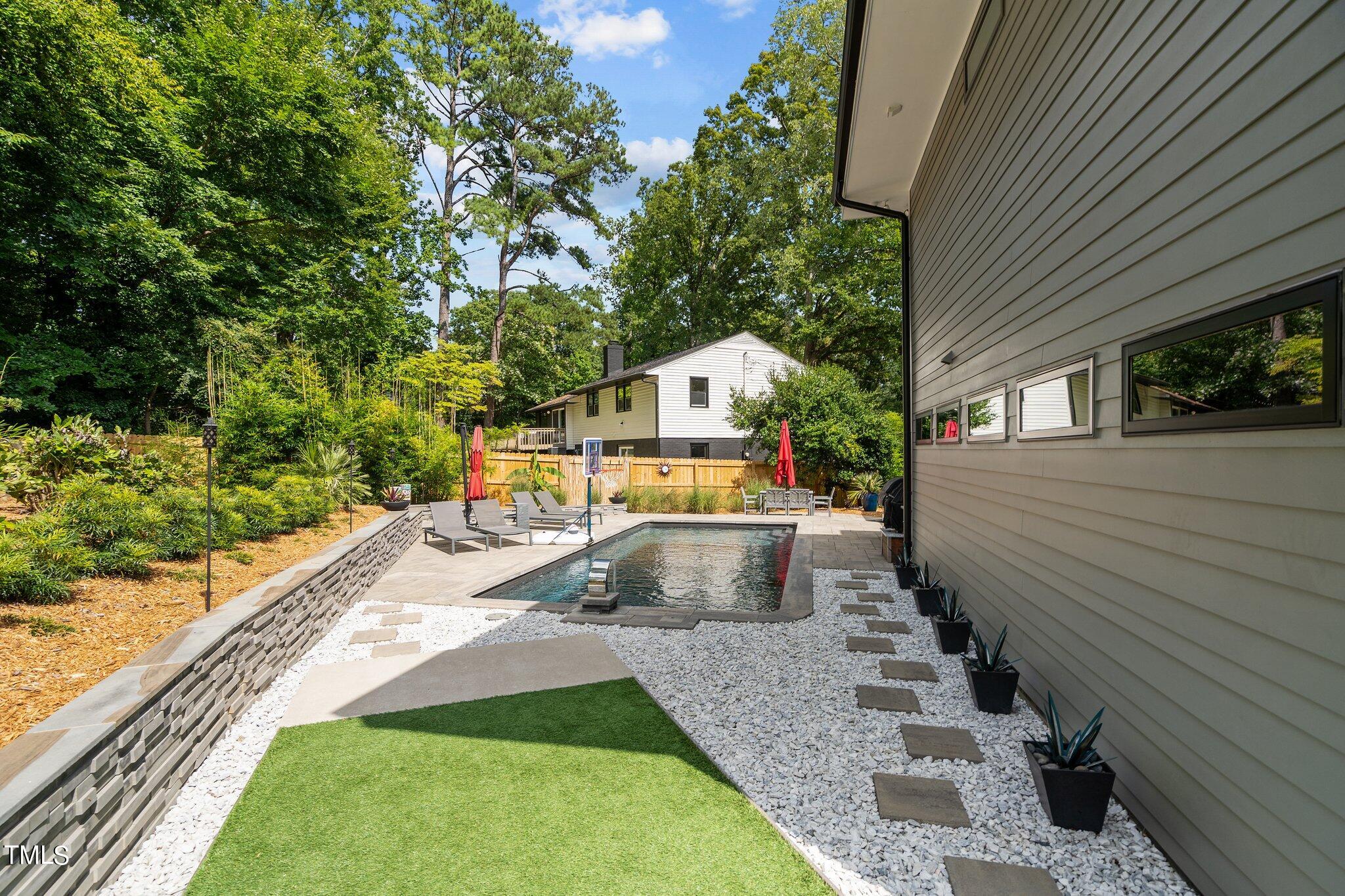 4000 Wingate Drive