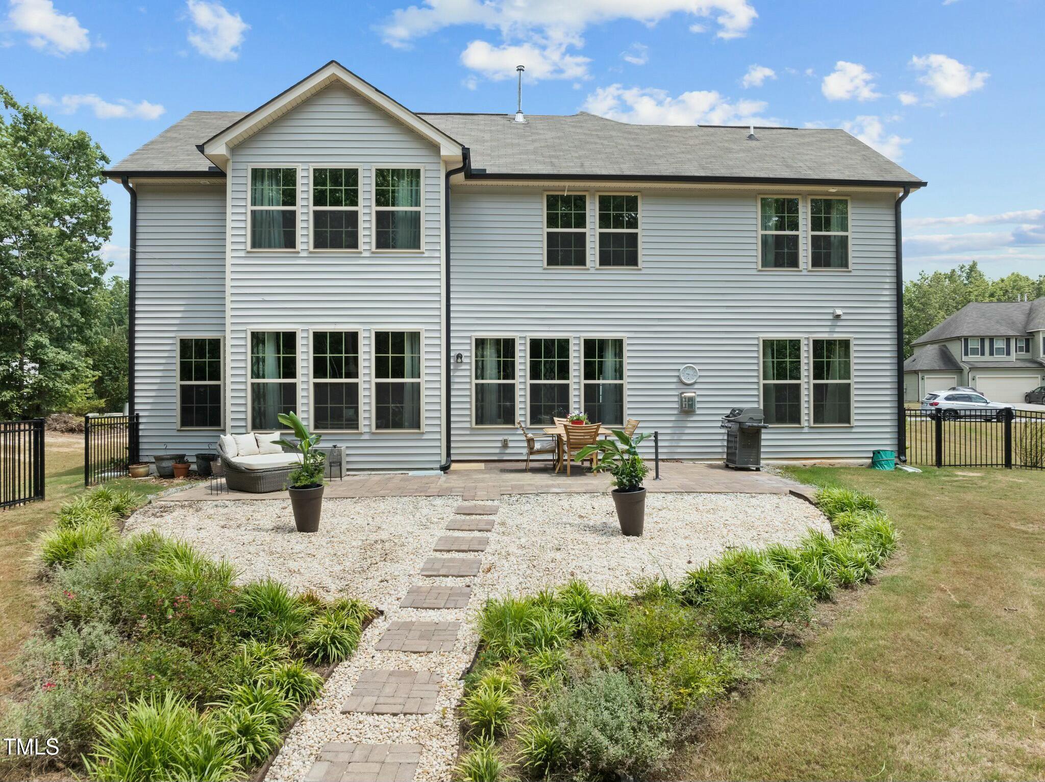 530 Long View Drive
