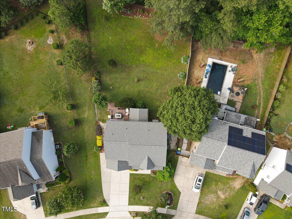 947 Middle Ground Avenue