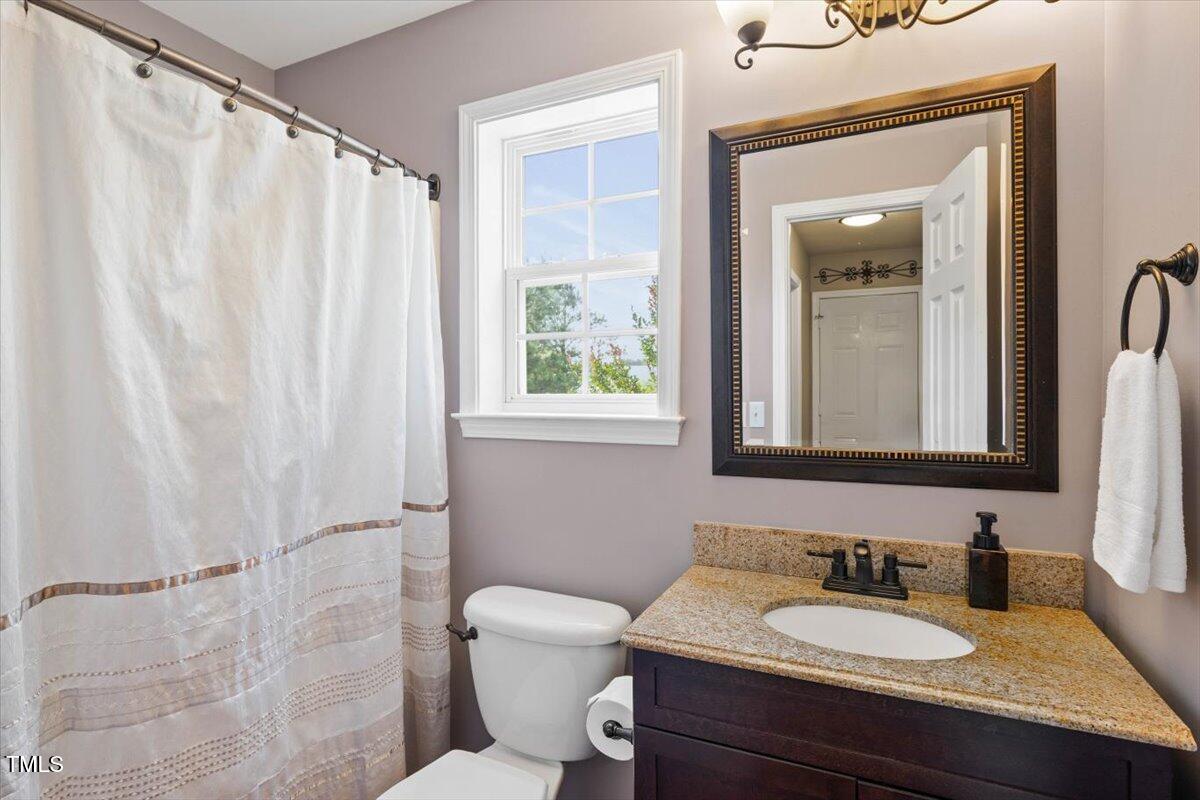 947 Middle Ground Avenue