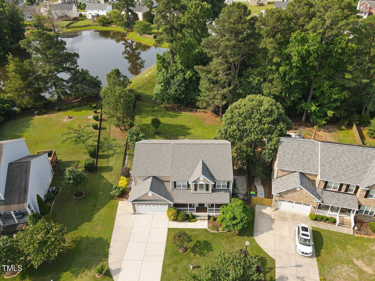 947 Middle Ground Avenue