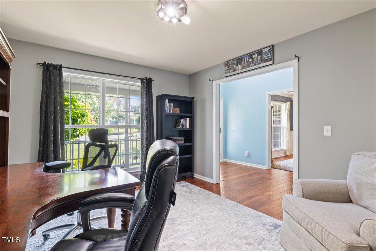 947 Middle Ground Avenue