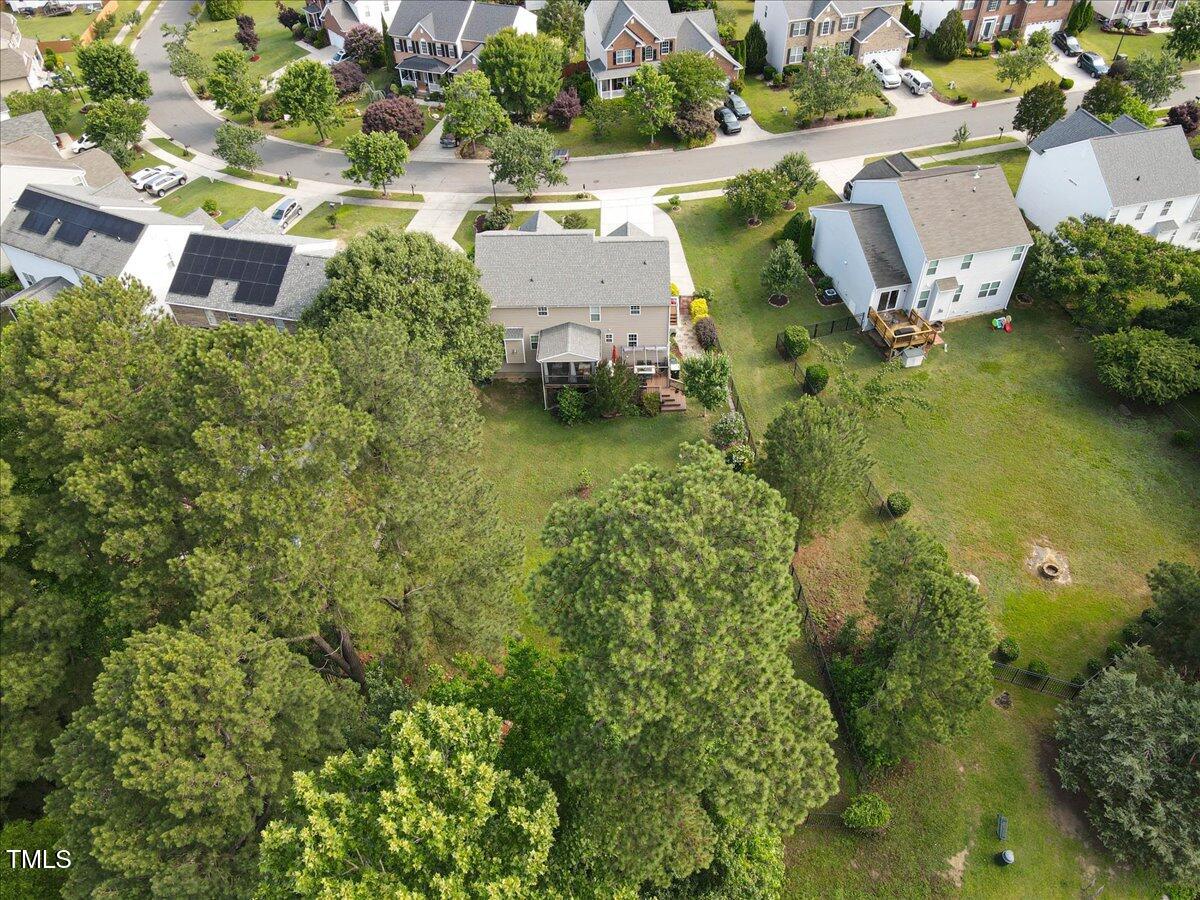 947 Middle Ground Avenue