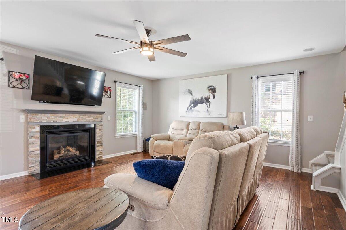 947 Middle Ground Avenue