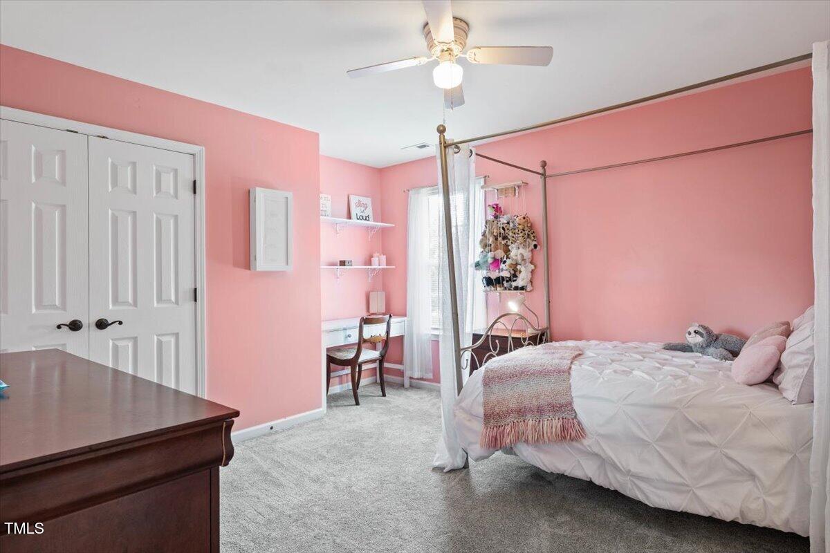 947 Middle Ground Avenue