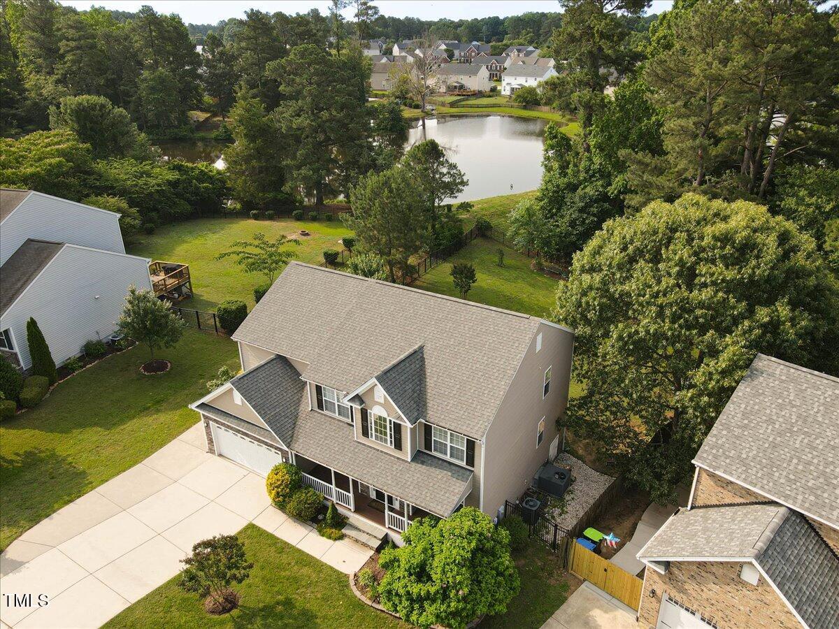 947 Middle Ground Avenue