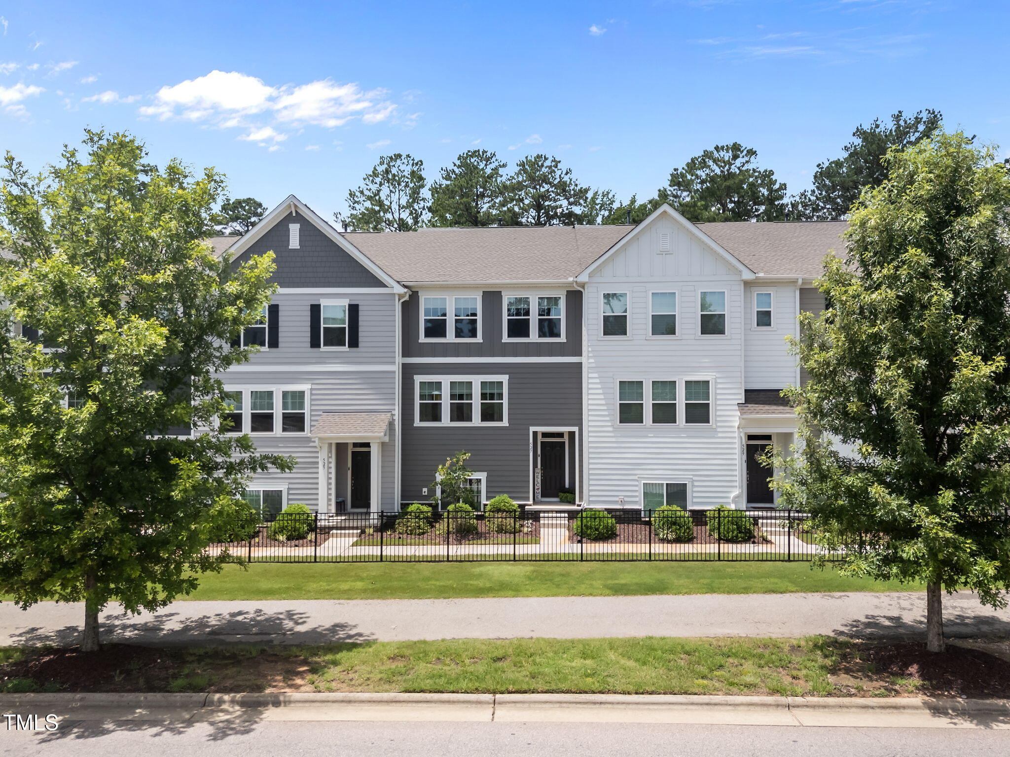 527 Traditions Grande Boulevard