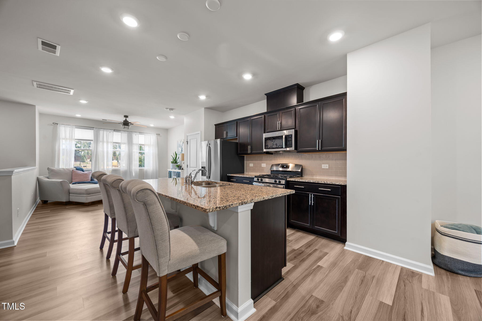 527 Traditions Grande Boulevard