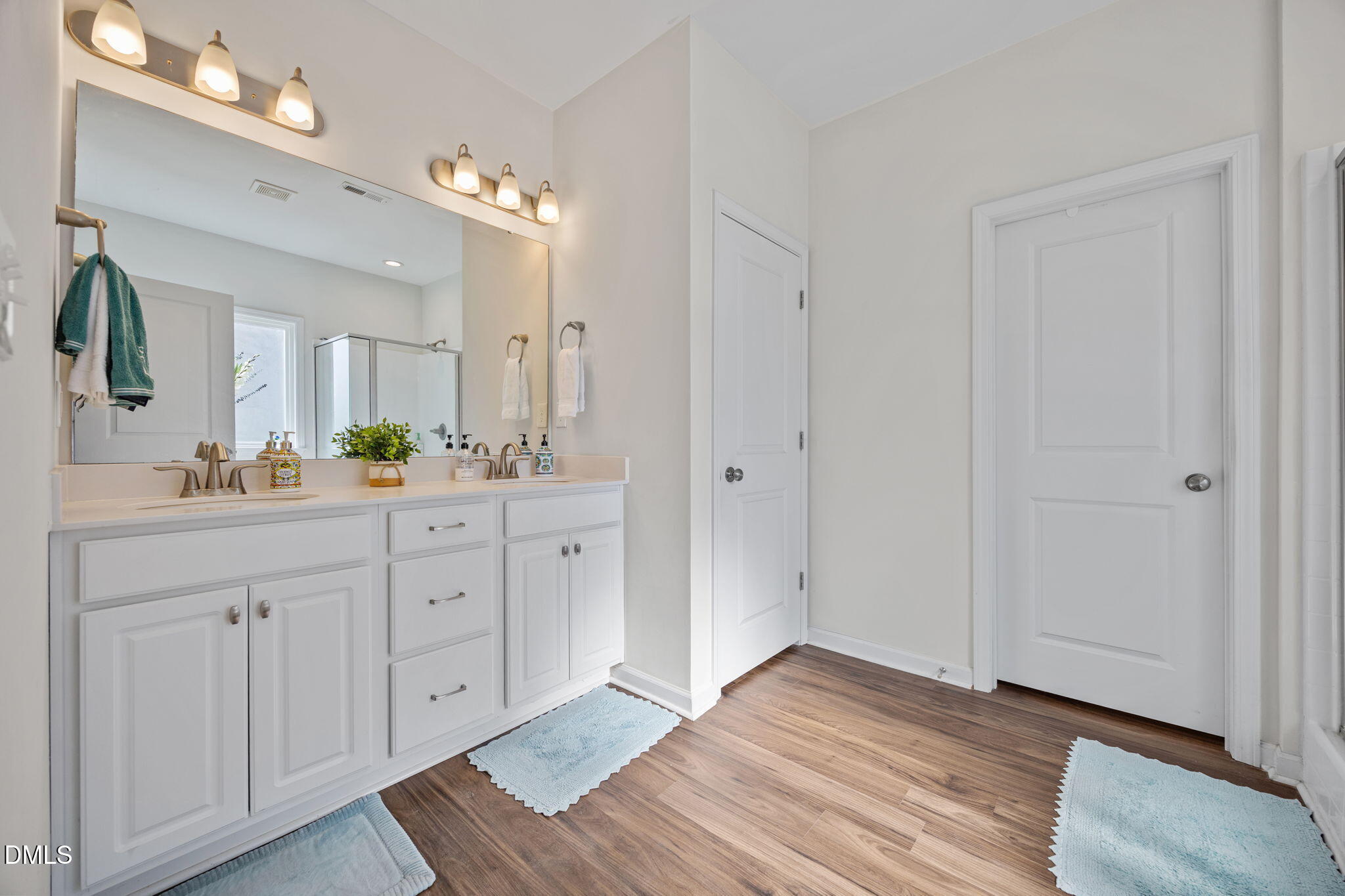 140 Hawksbill Drive