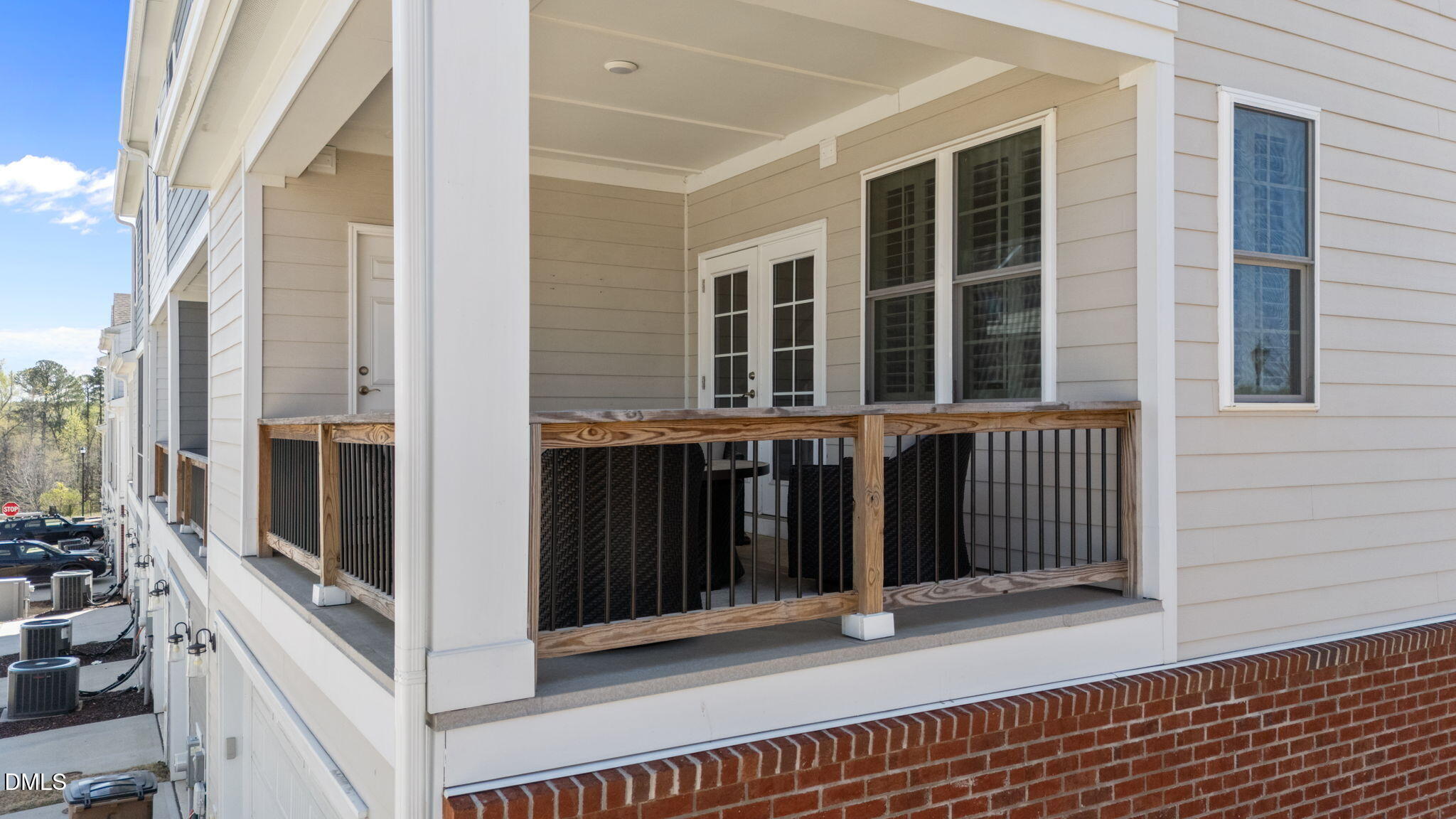 527 Gateway Townes Boulevard