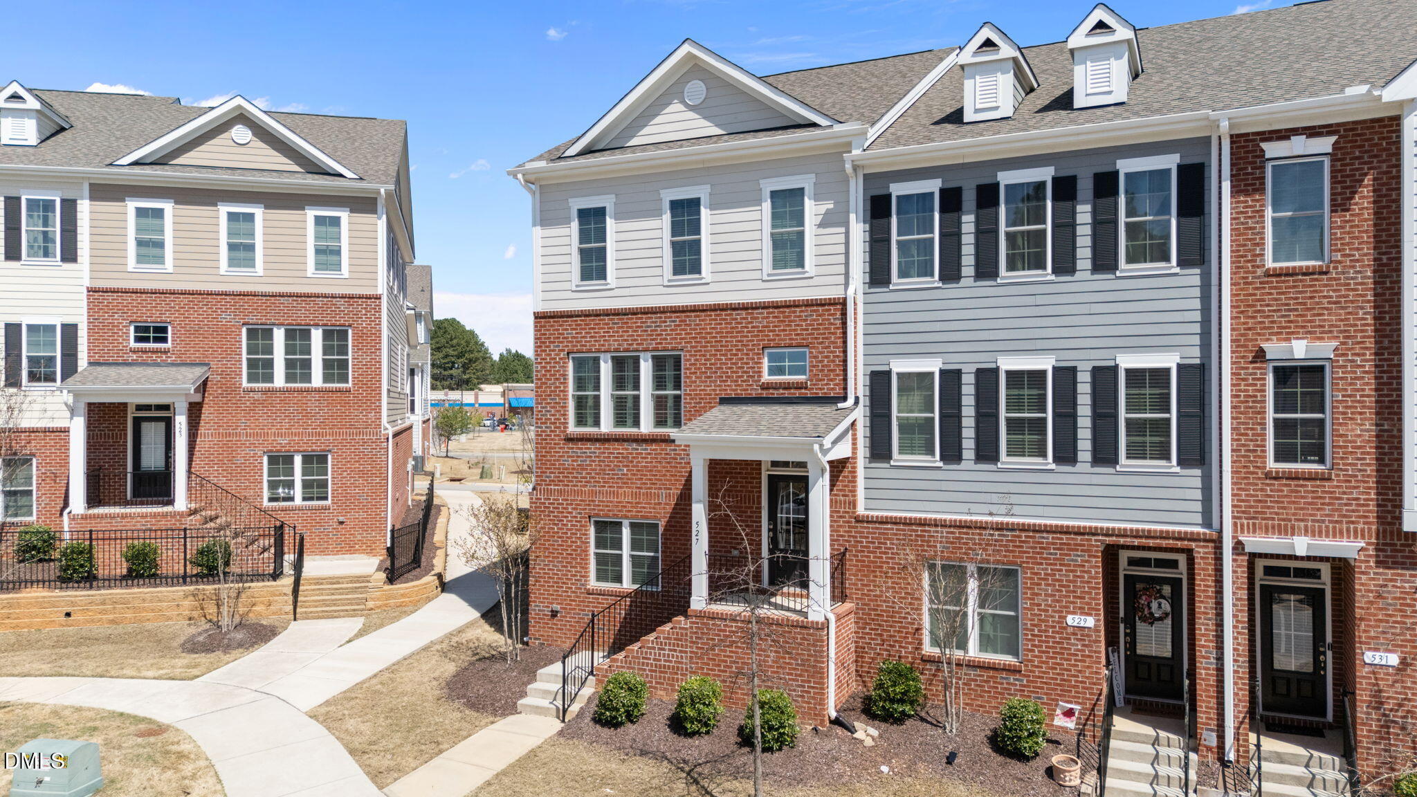 527 Gateway Townes Boulevard