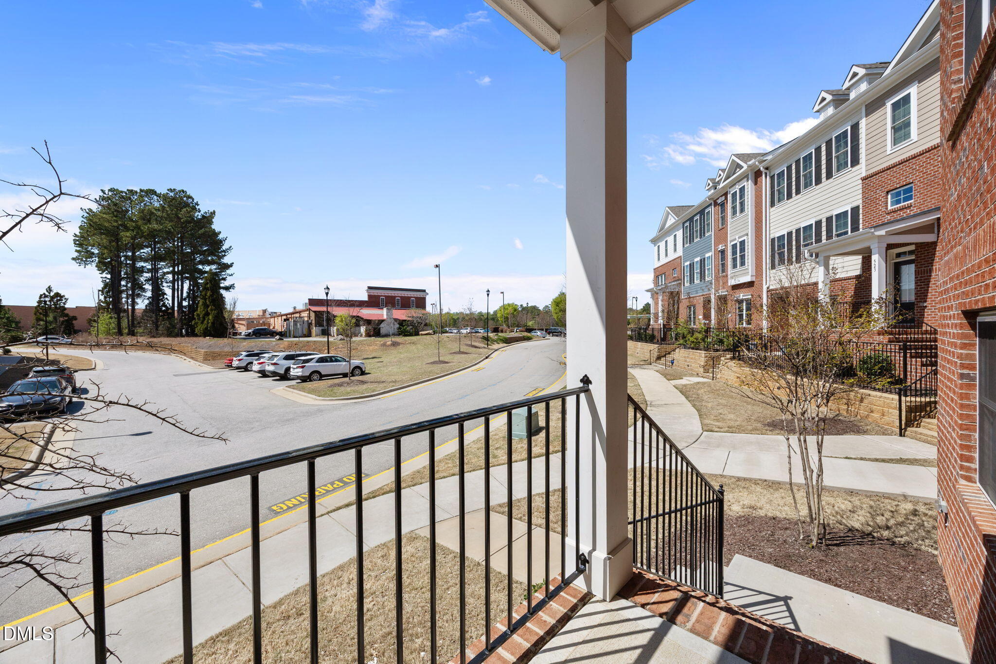 527 Gateway Townes Boulevard