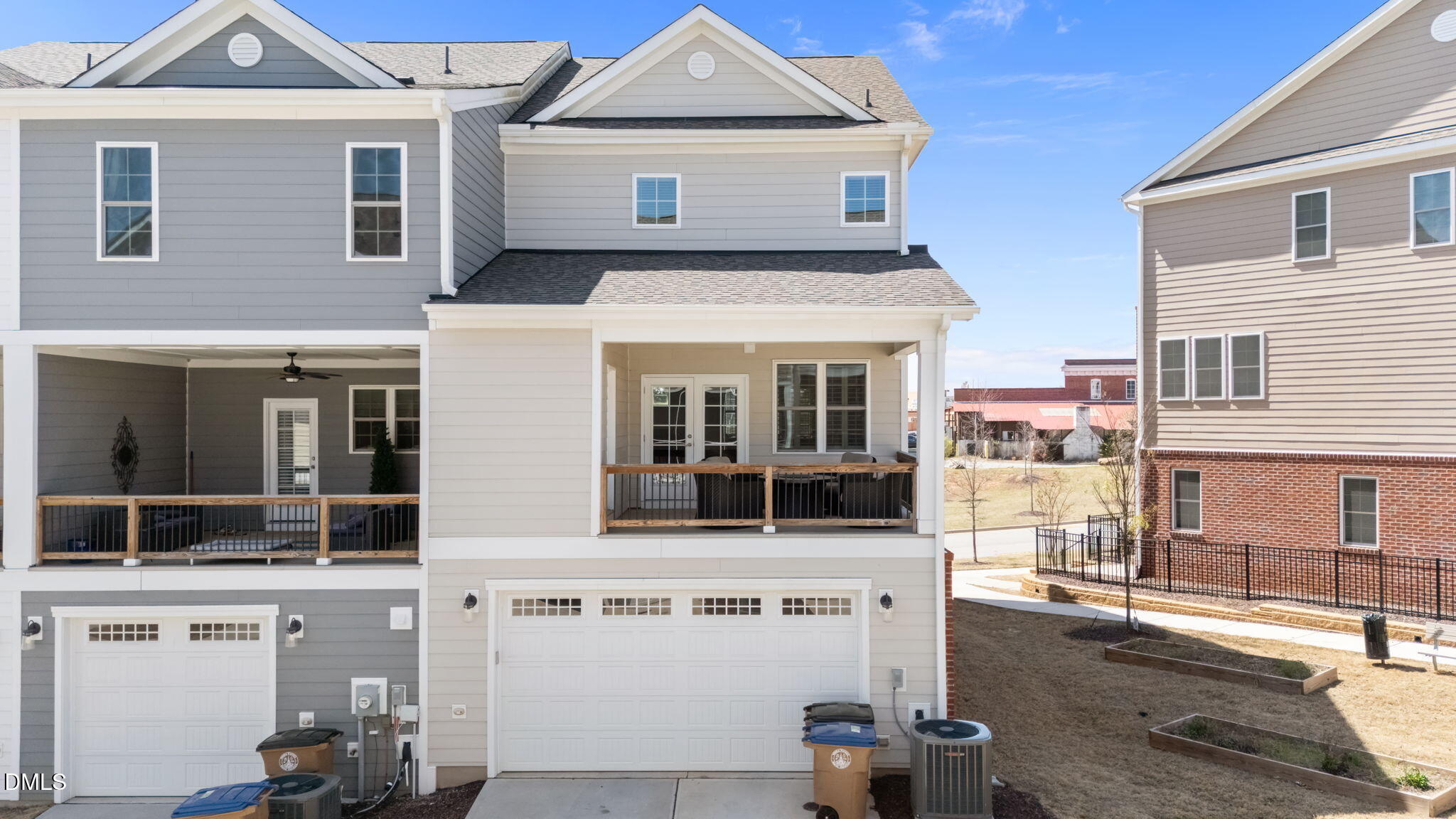 527 Gateway Townes Boulevard