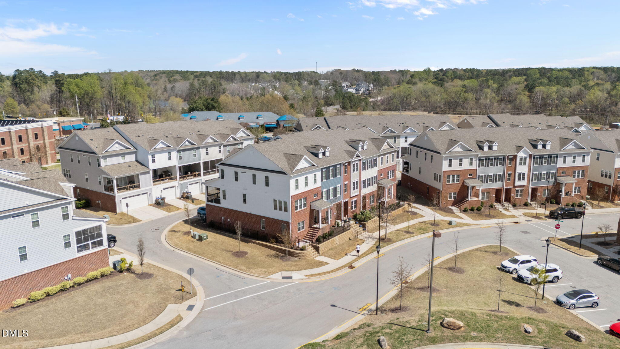 527 Gateway Townes Boulevard