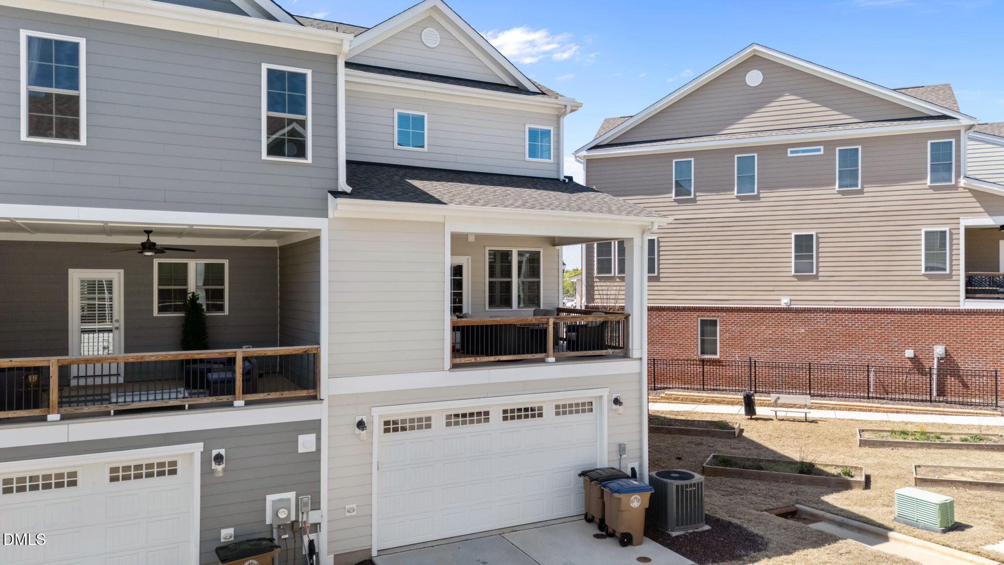 527 Gateway Townes Boulevard