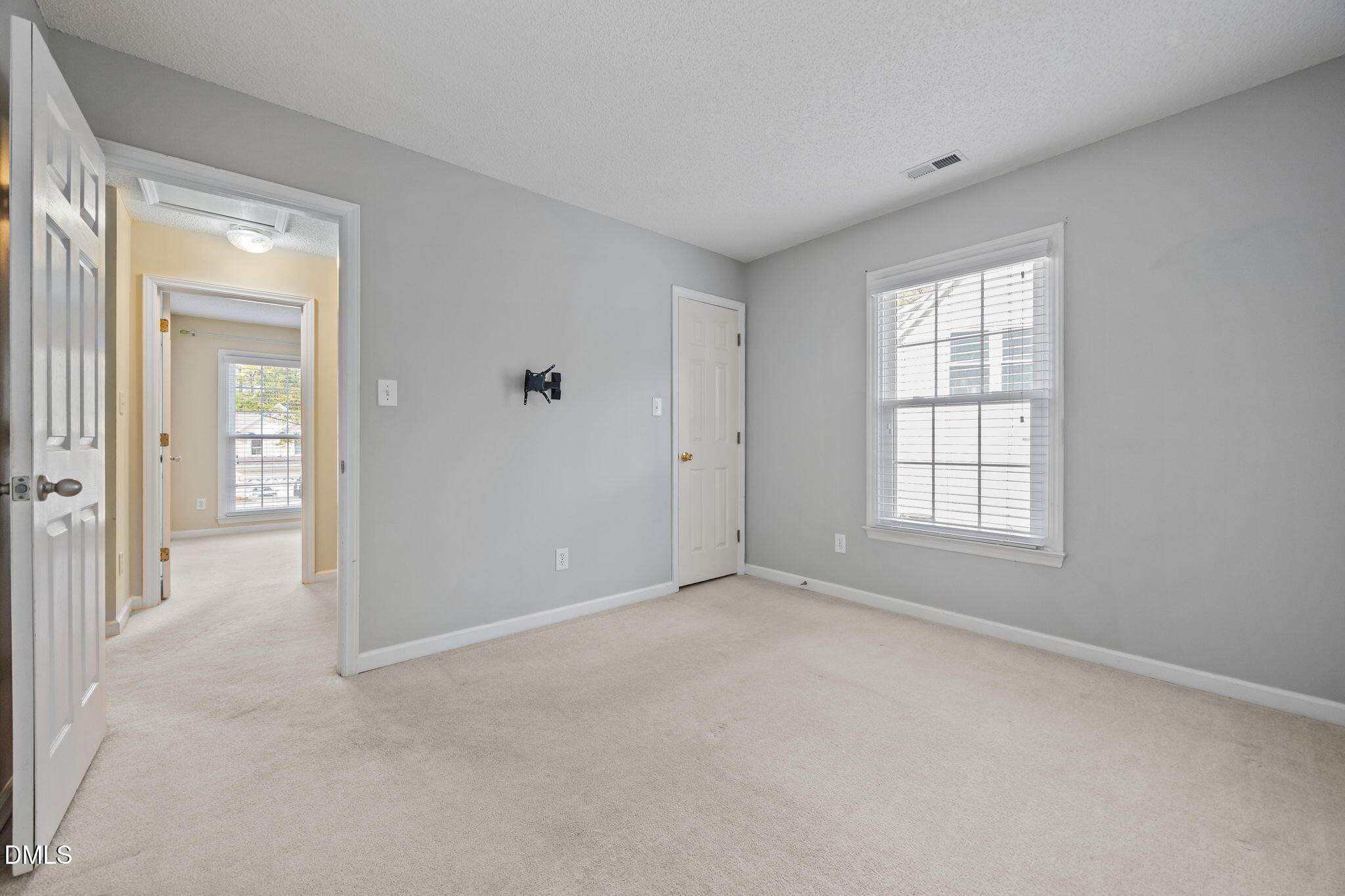 2612 Deanwood Drive