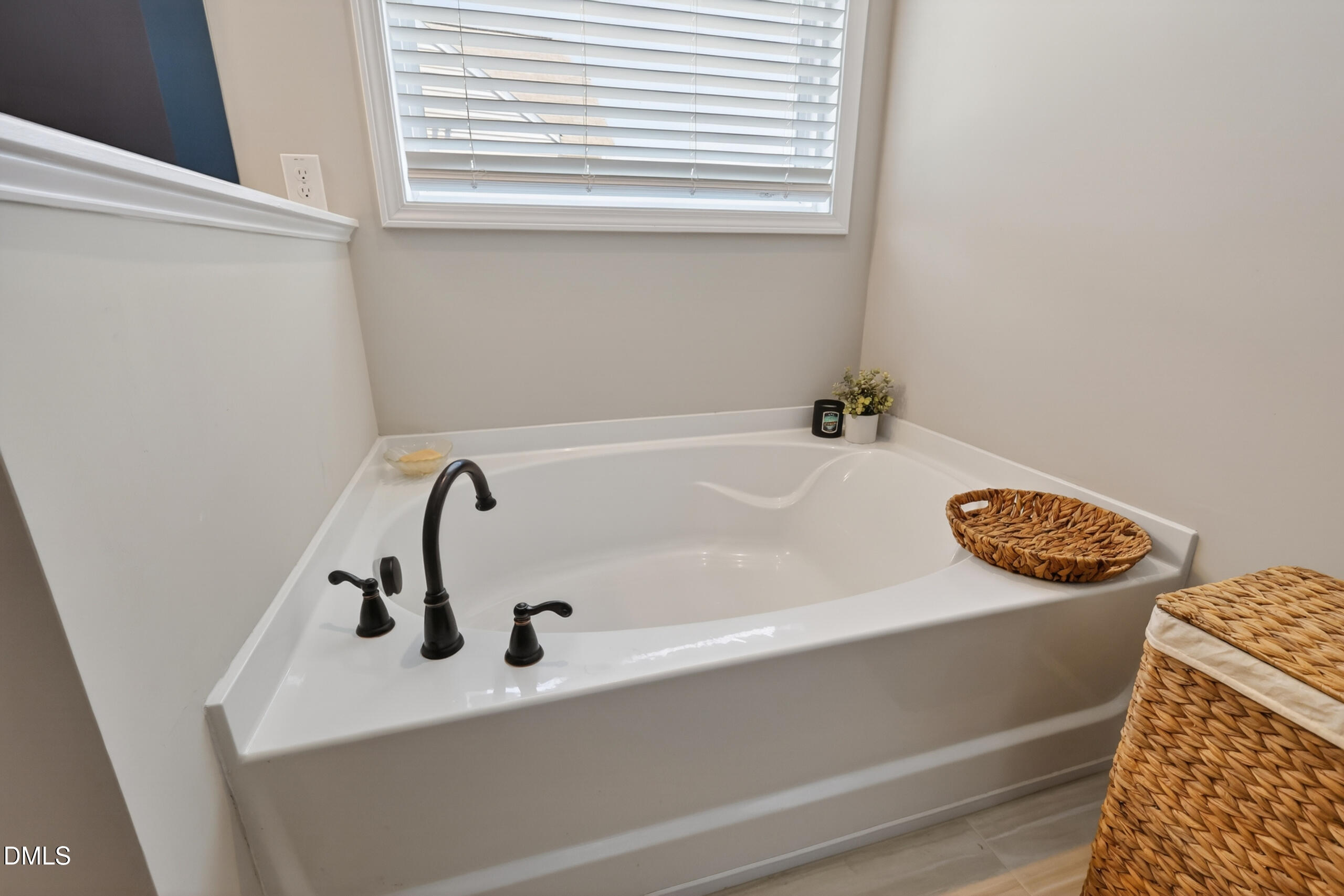 8909 Hardie Farm Circle