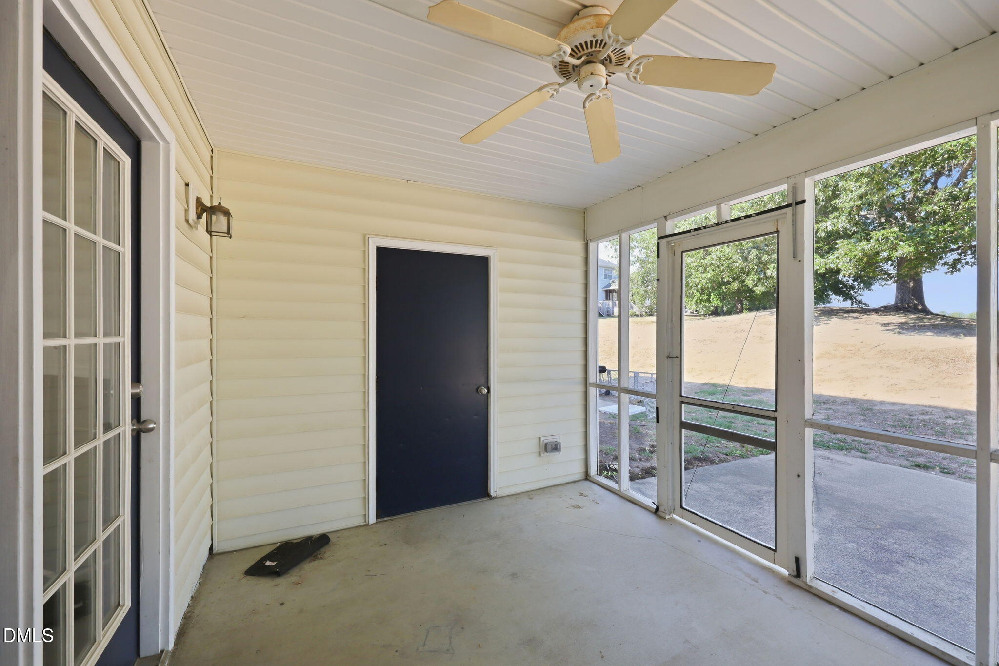 2121 Ventana Lane