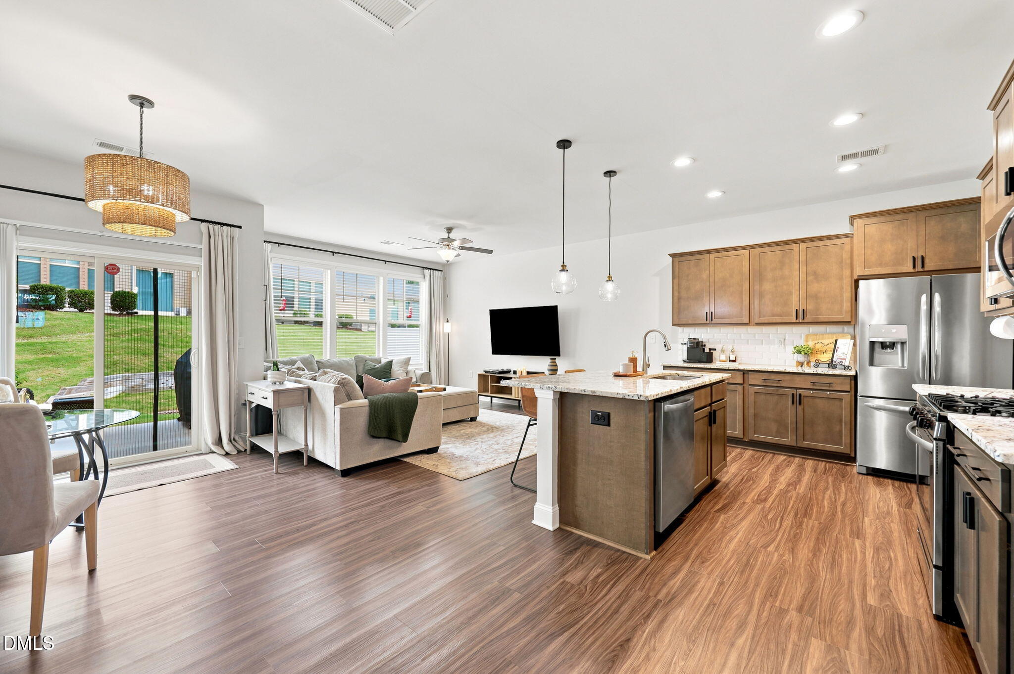 1006 Azimuth Drive