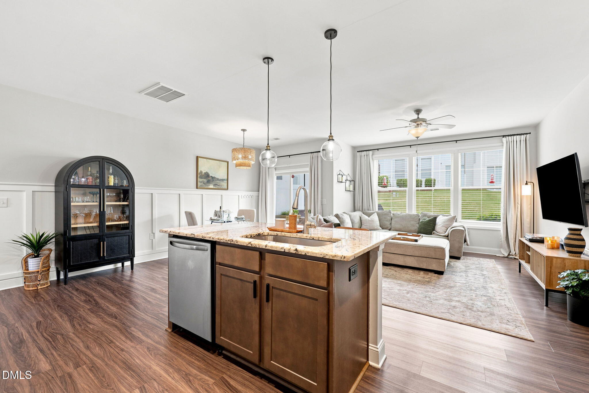 1006 Azimuth Drive