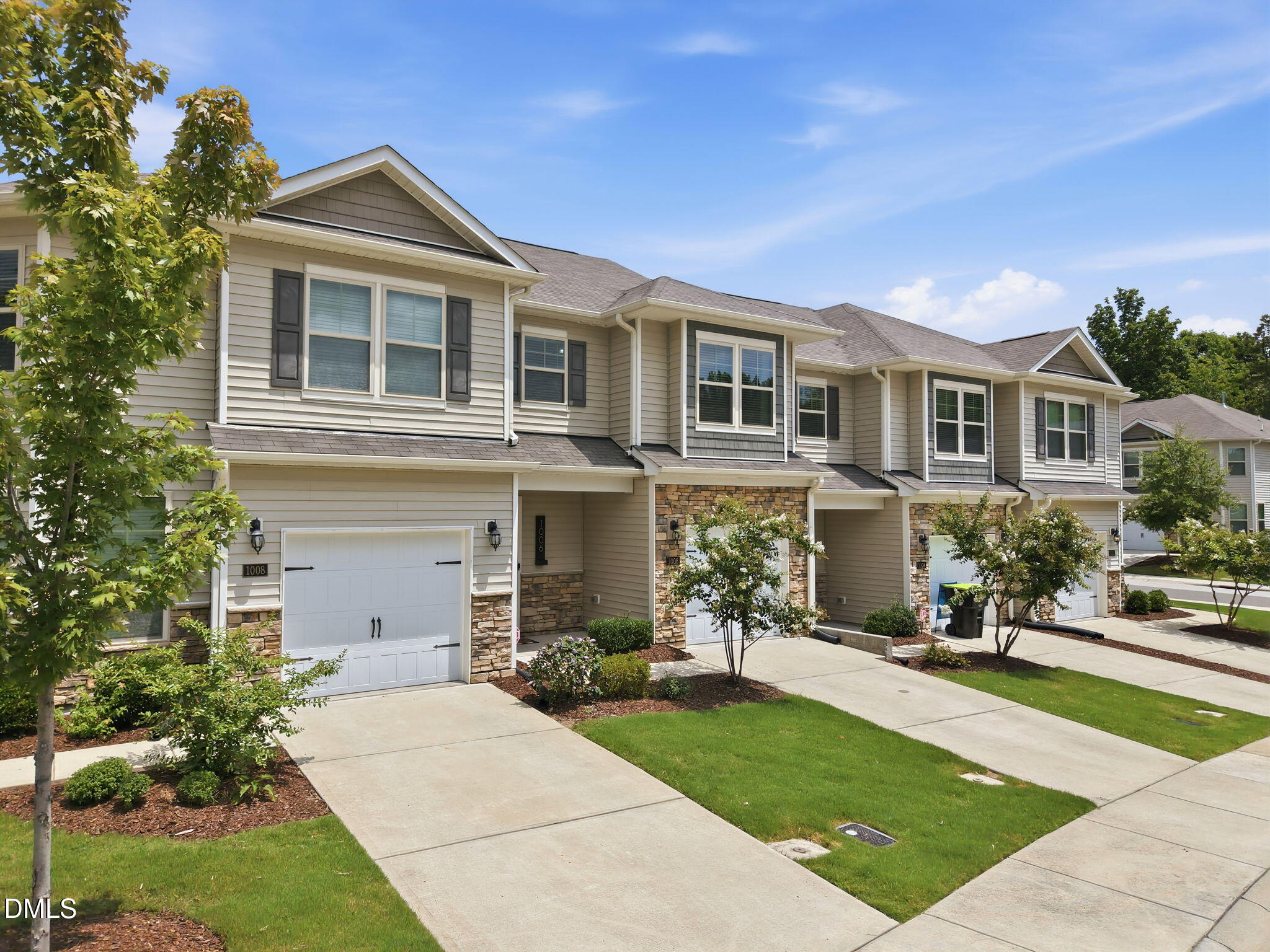 1006 Azimuth Drive
