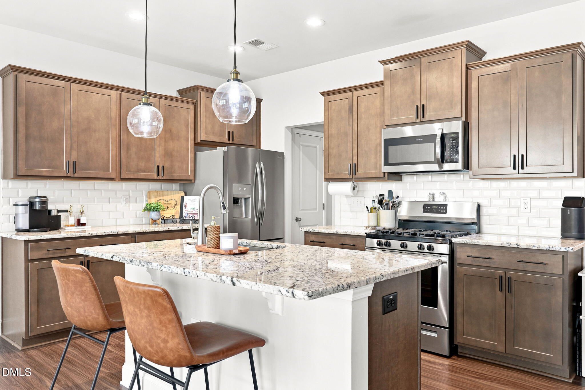 1006 Azimuth Drive
