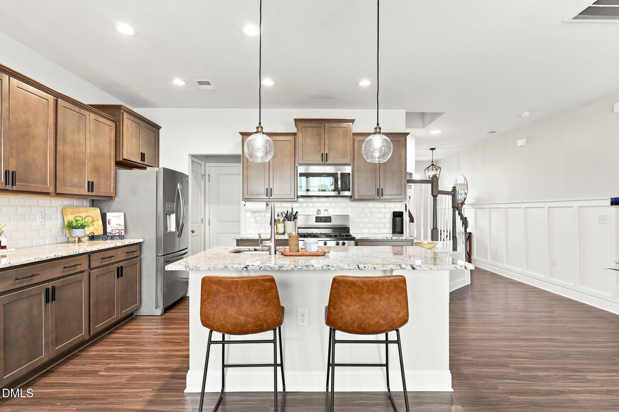 1006 Azimuth Drive