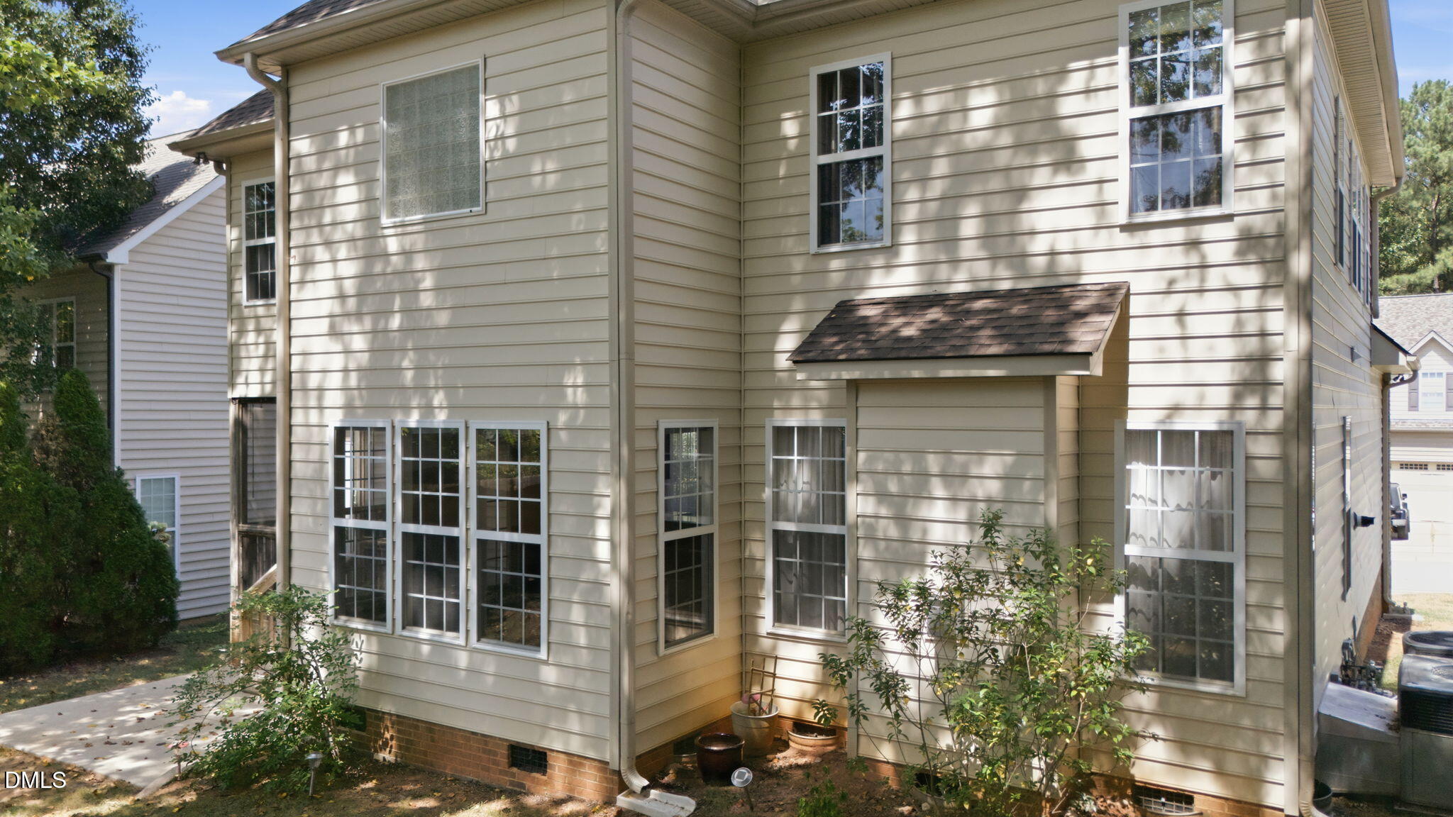 616 Cala Lilly Lane