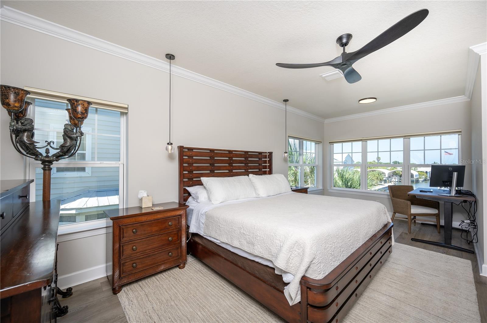 5941 ANCHORAGE WAY S