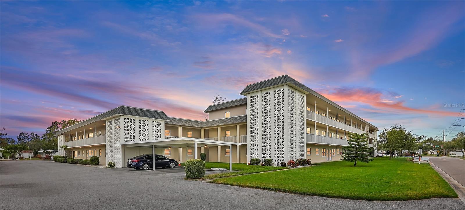 5720 13TH AVE N #203B