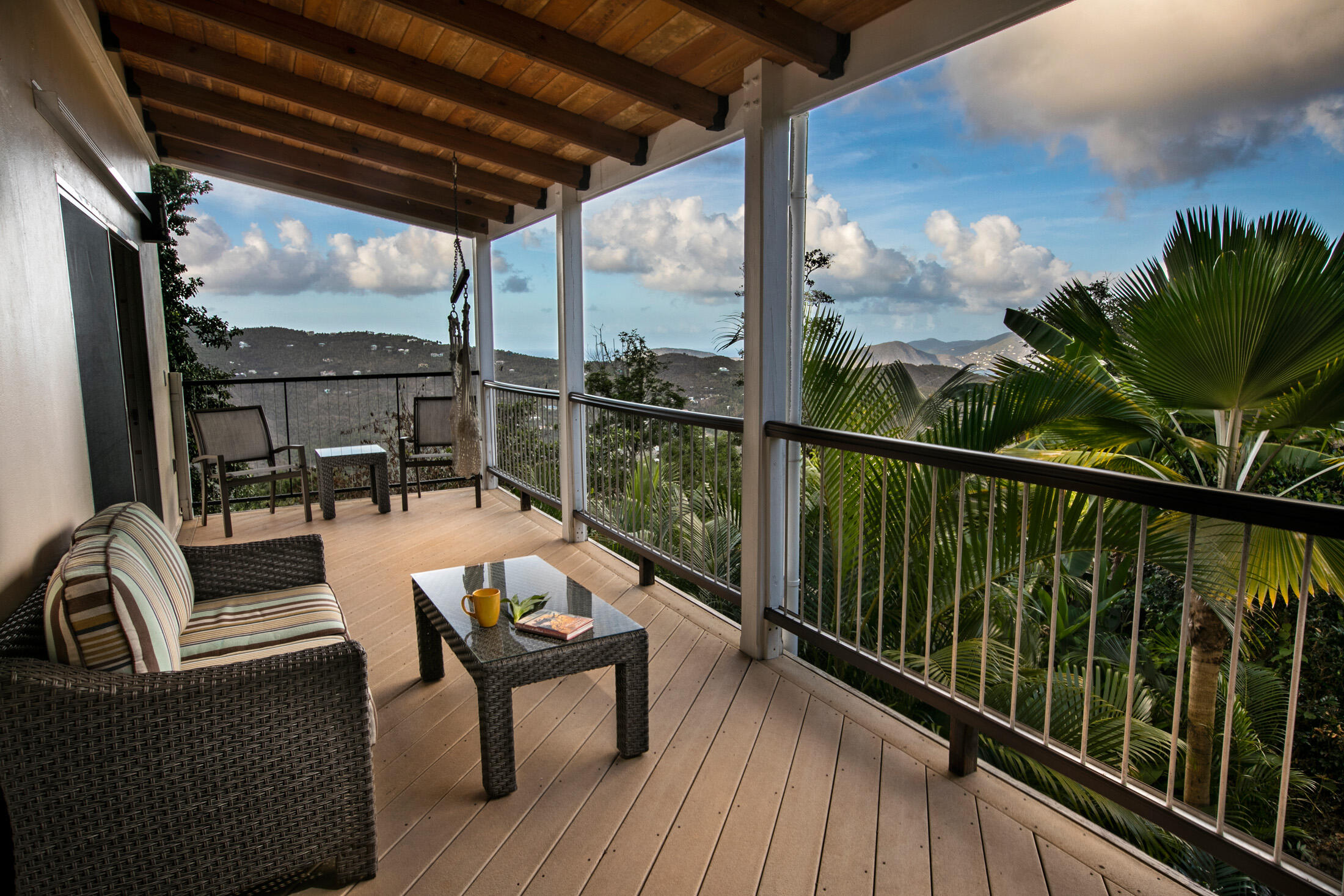 10-30C-4 Carolina, St John