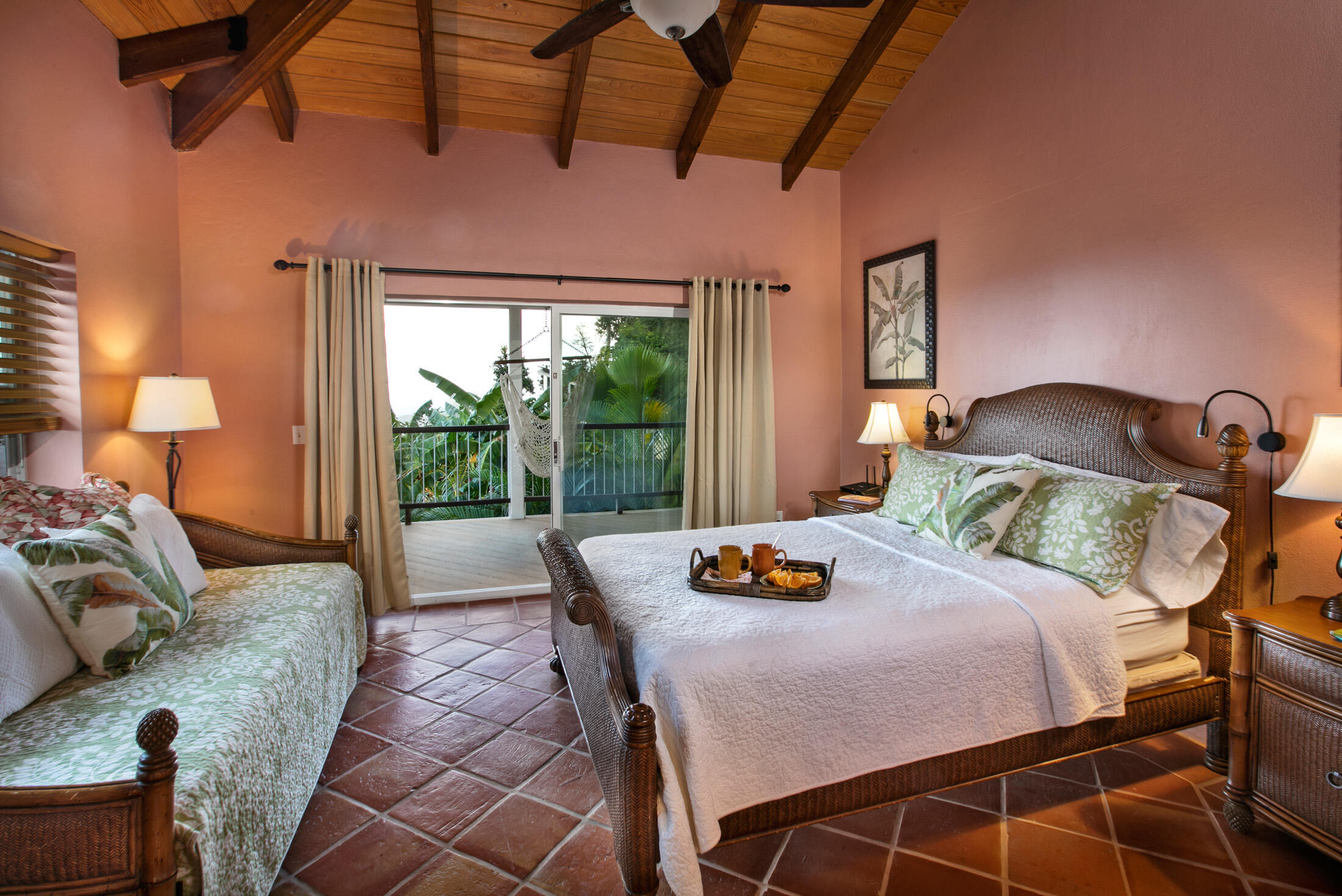 10-30C-4 Carolina, St John