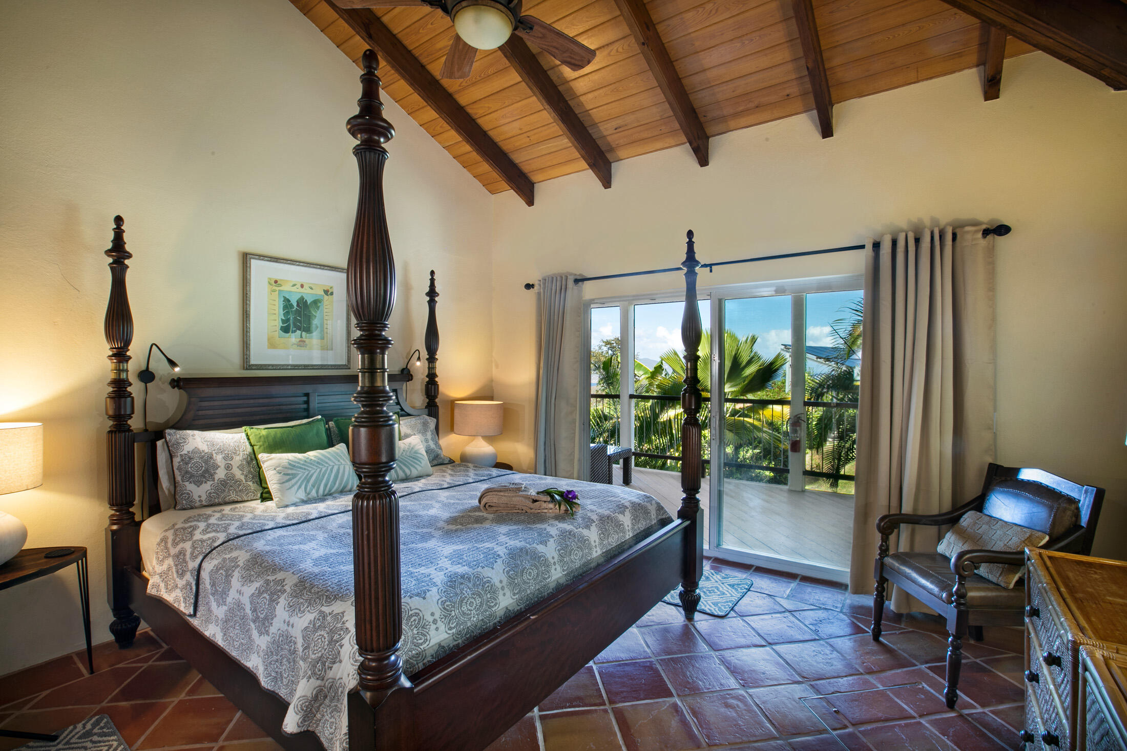 10-30C-4 Carolina, St John