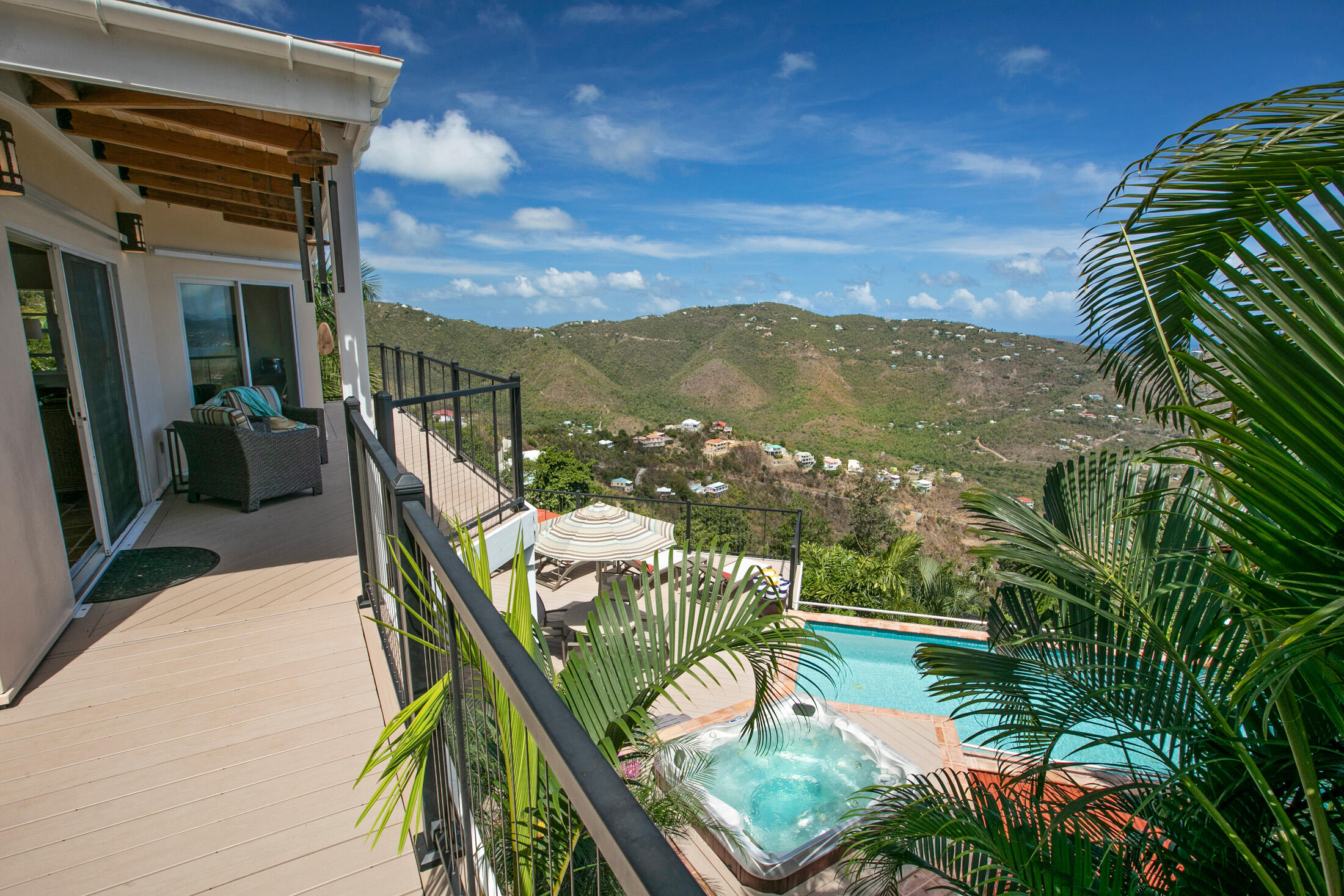 10-30C-4 Carolina, St John