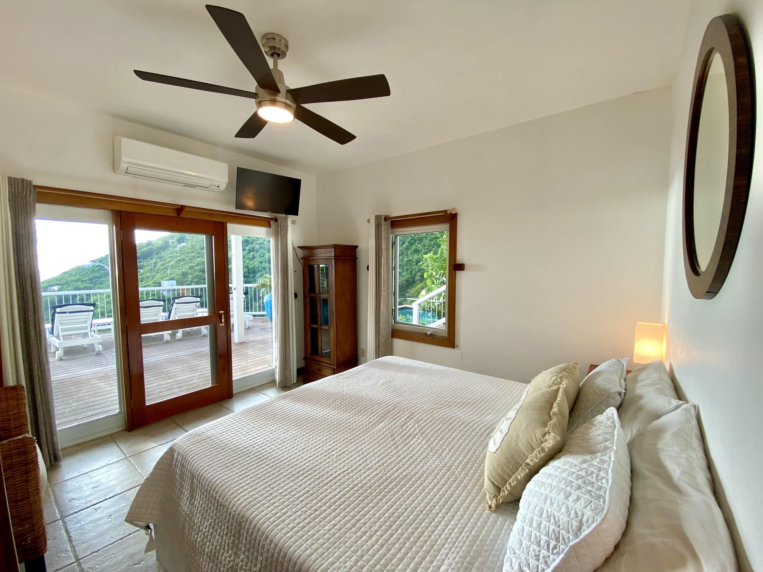 1-HB-2 Carolina, St John