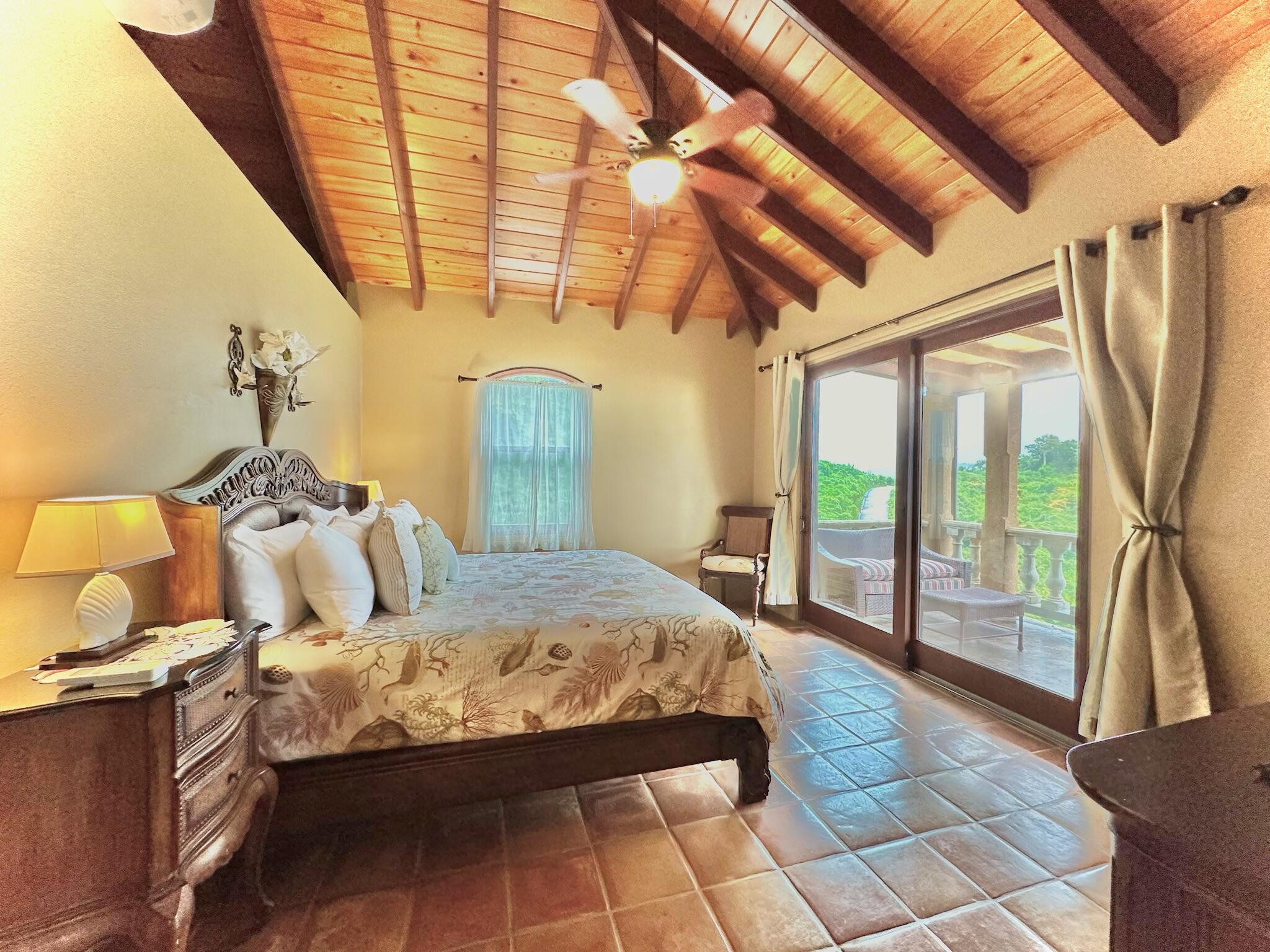 15B-2 Fortsberg, St John