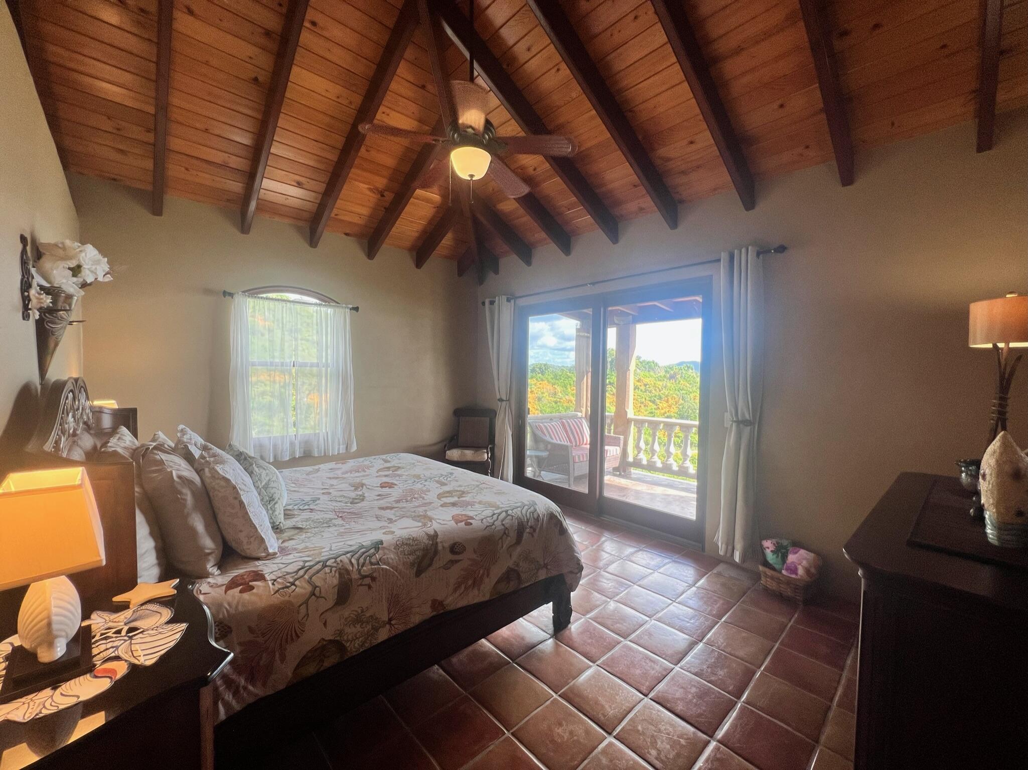 15B-2 Fortsberg, St John