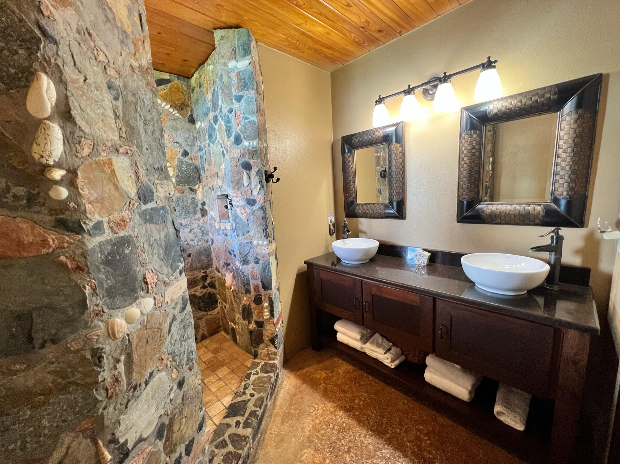 15B-2 Fortsberg, St John